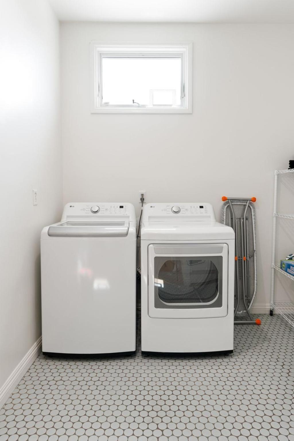 New Listing Sound Stage By Colby And Conrad *
