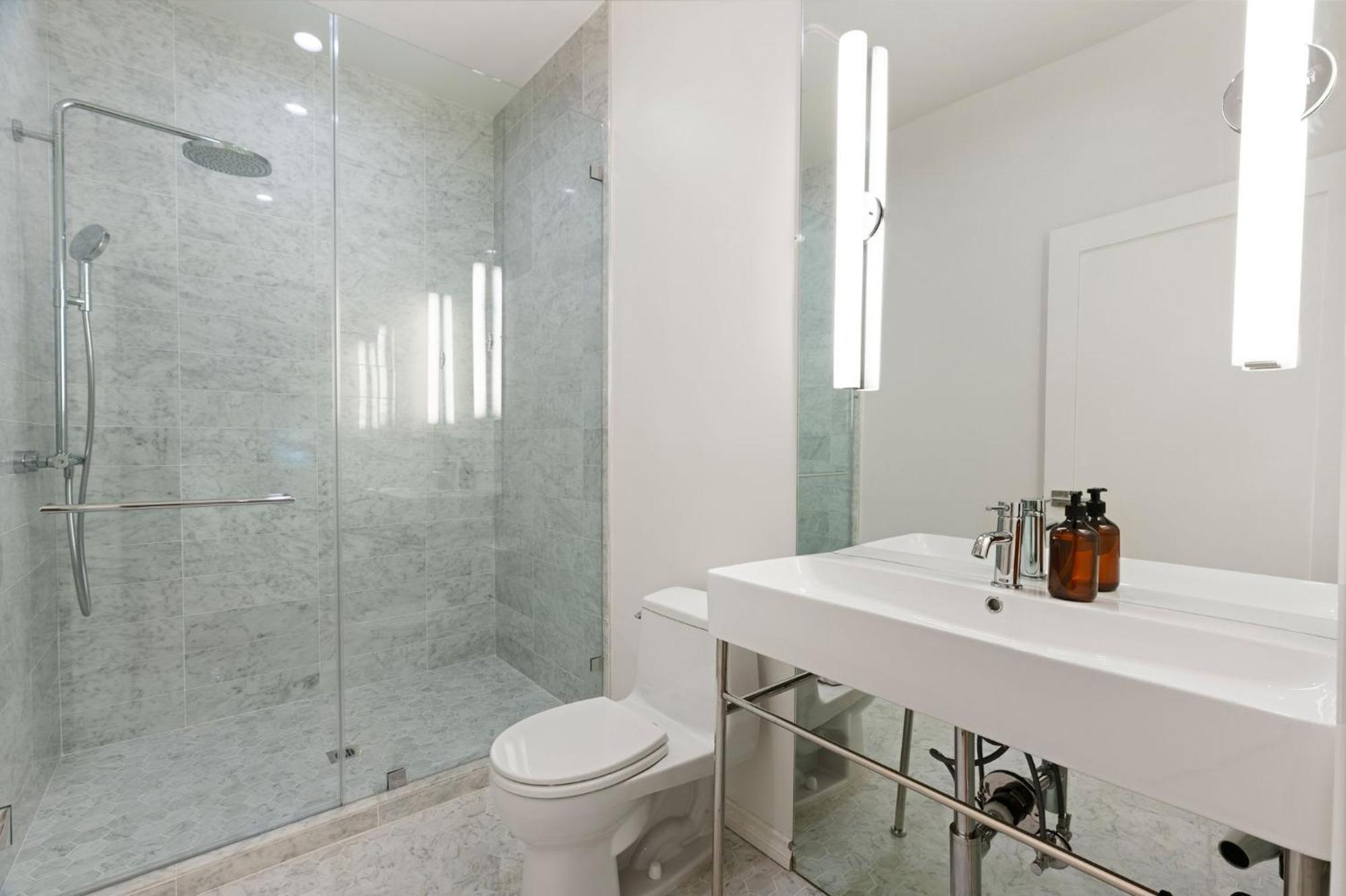 New Listing Sound Stage By Colby And Conrad *