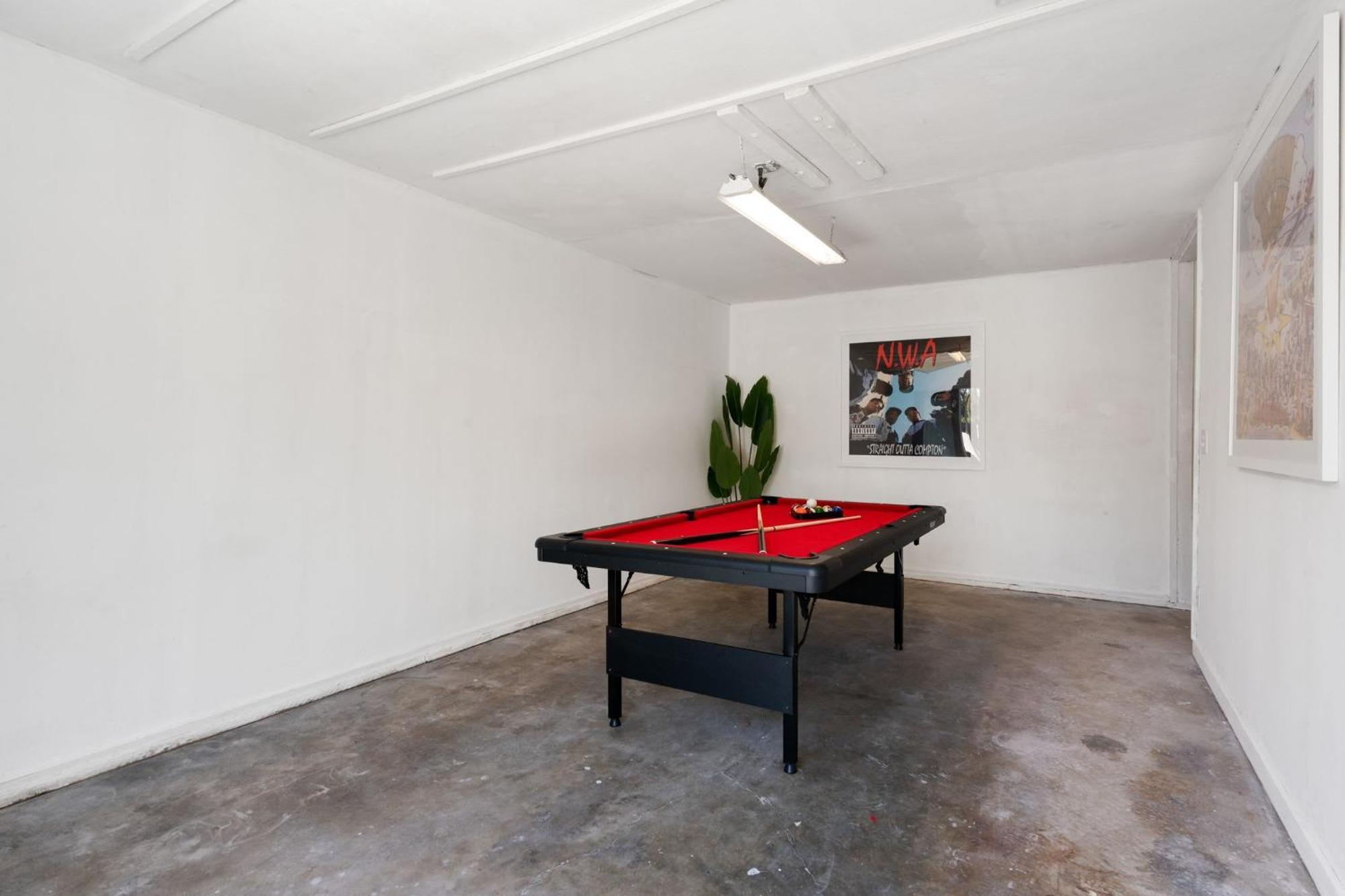 New Listing Sound Stage By Colby And Conrad