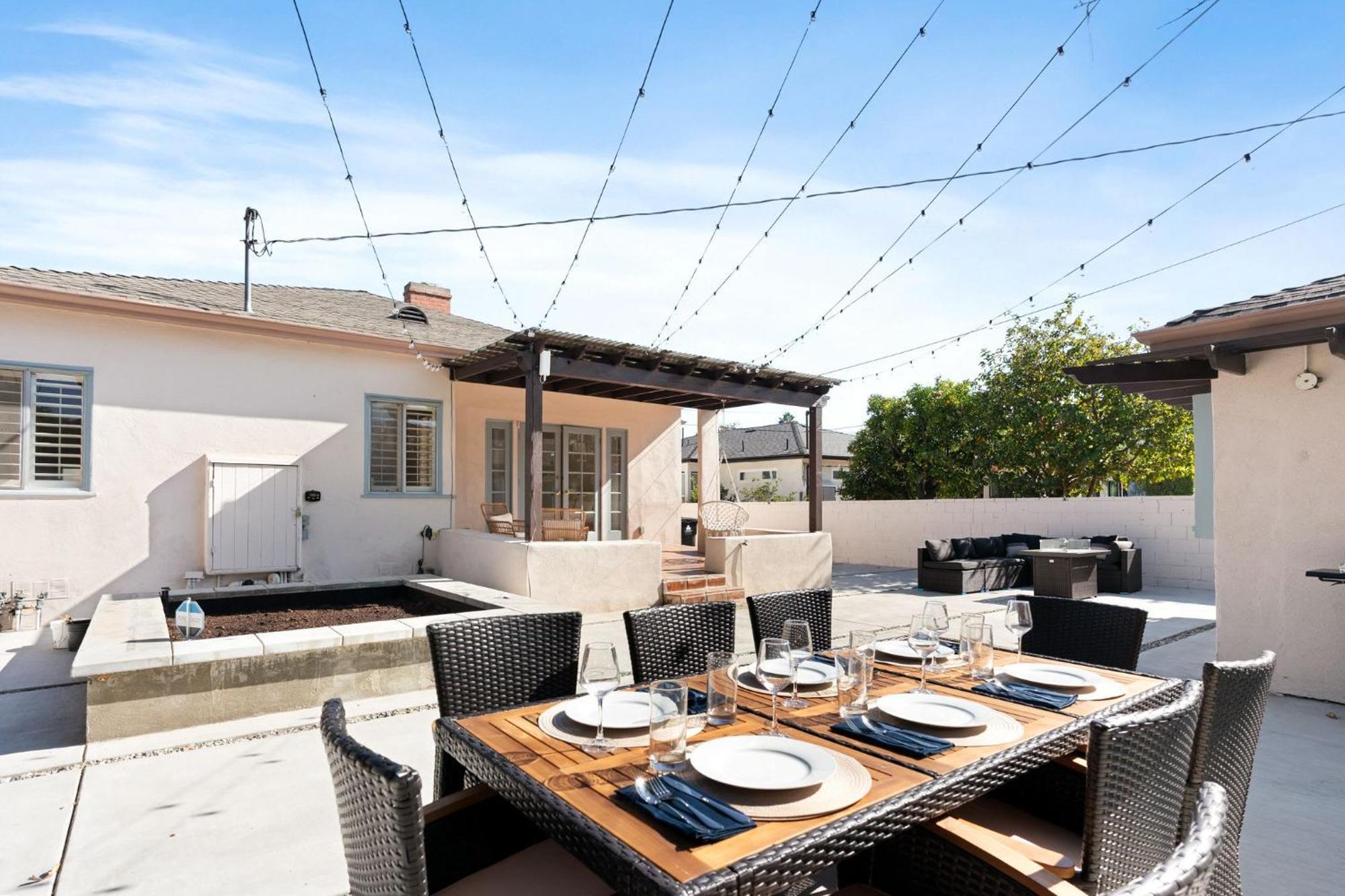 New Listing Sound Stage By Colby And Conrad Holiday home Los Angeles