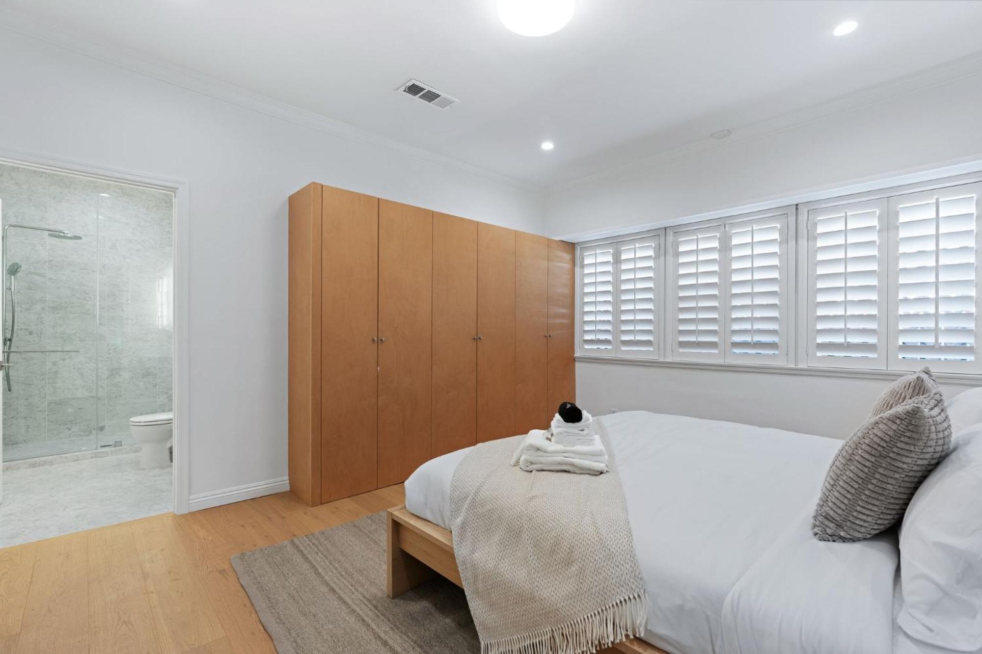 Holiday home New Listing Sound Stage By Colby And Conrad Los Angeles