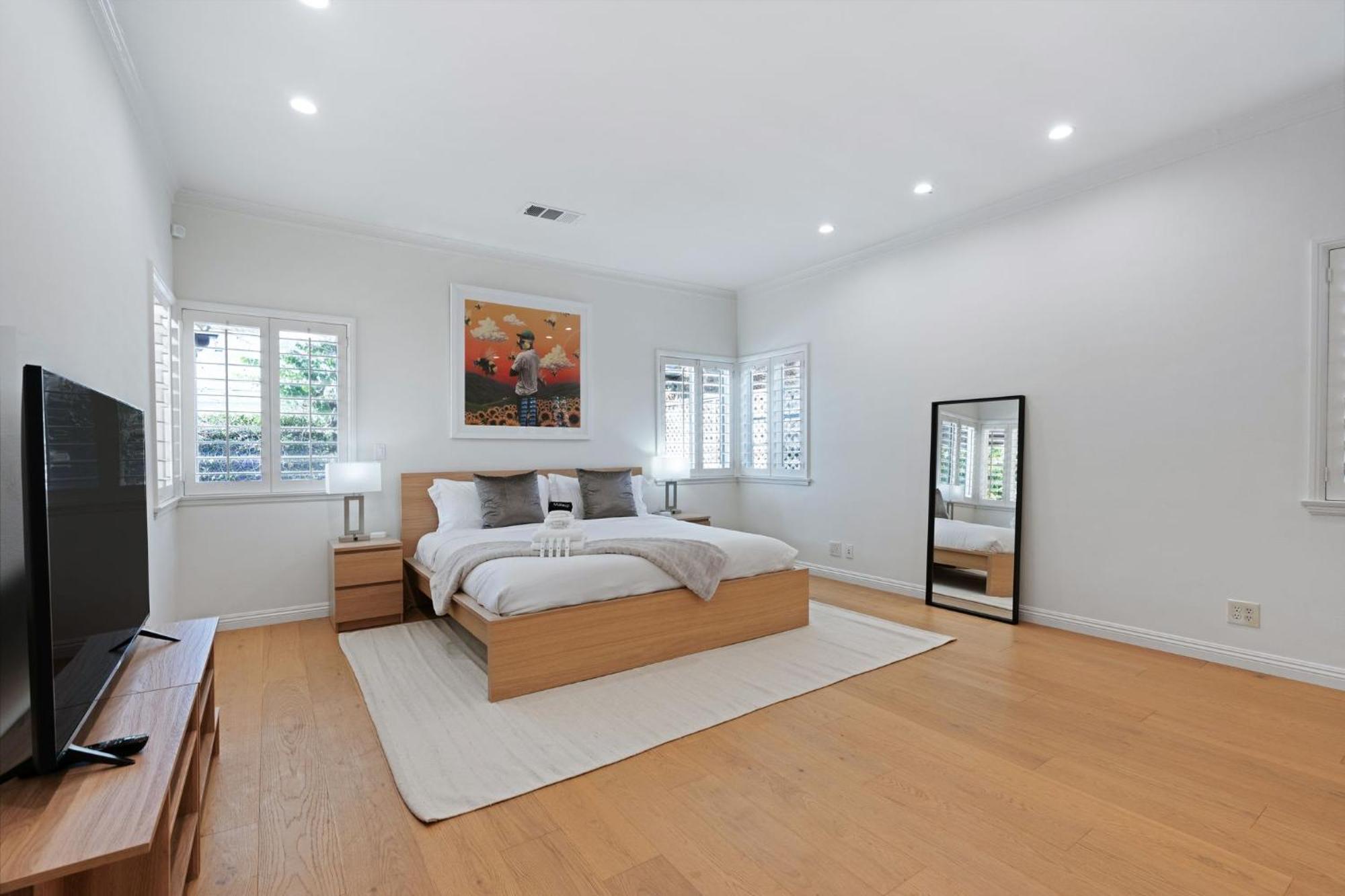 Holiday home New Listing Sound Stage By Colby And Conrad *