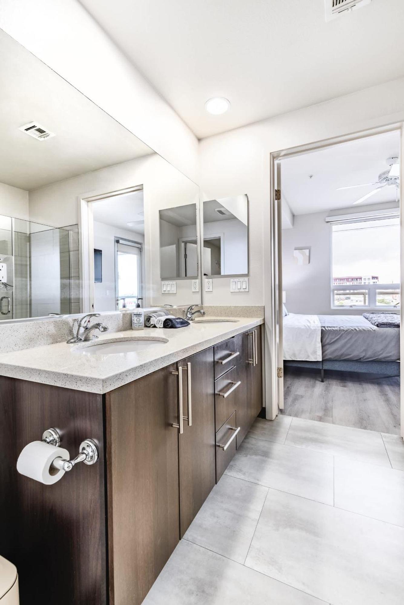 New 2br Weho Getaway D Apartment
