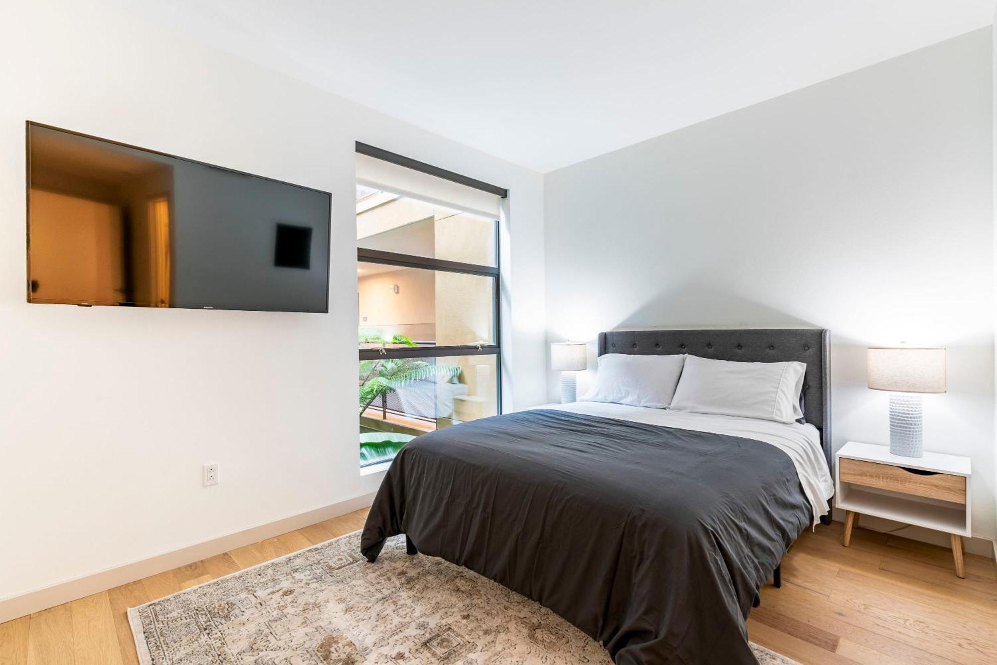 2br Peaceful Hollywood Oasis El Los Angeles