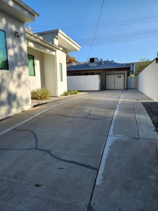Spacious 1 Bed Adu In Encino, Away From Holiday home *
