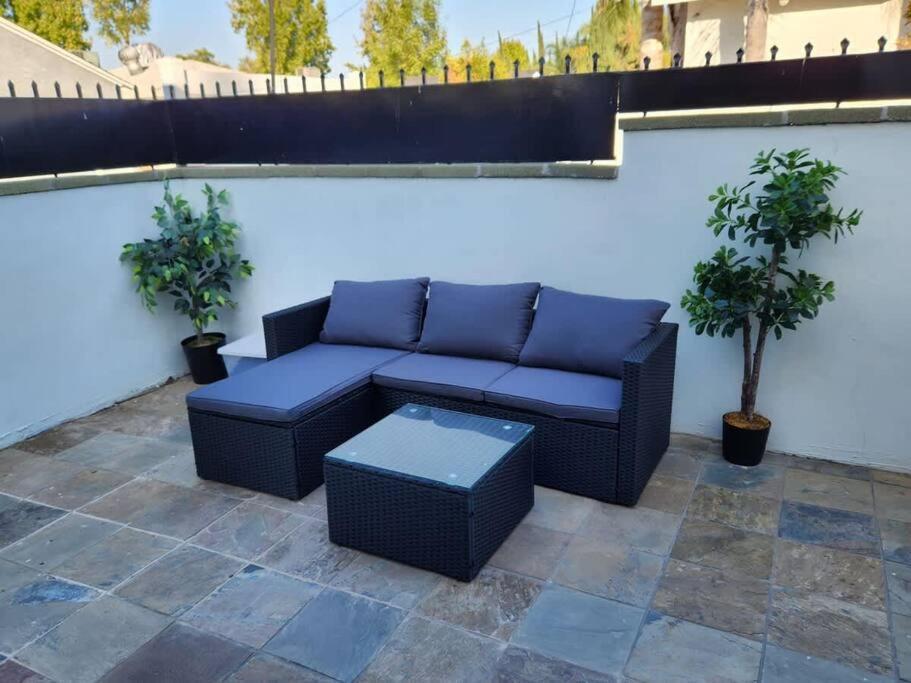 Spacious 1 Bed Adu In Encino, Away From Holiday home *