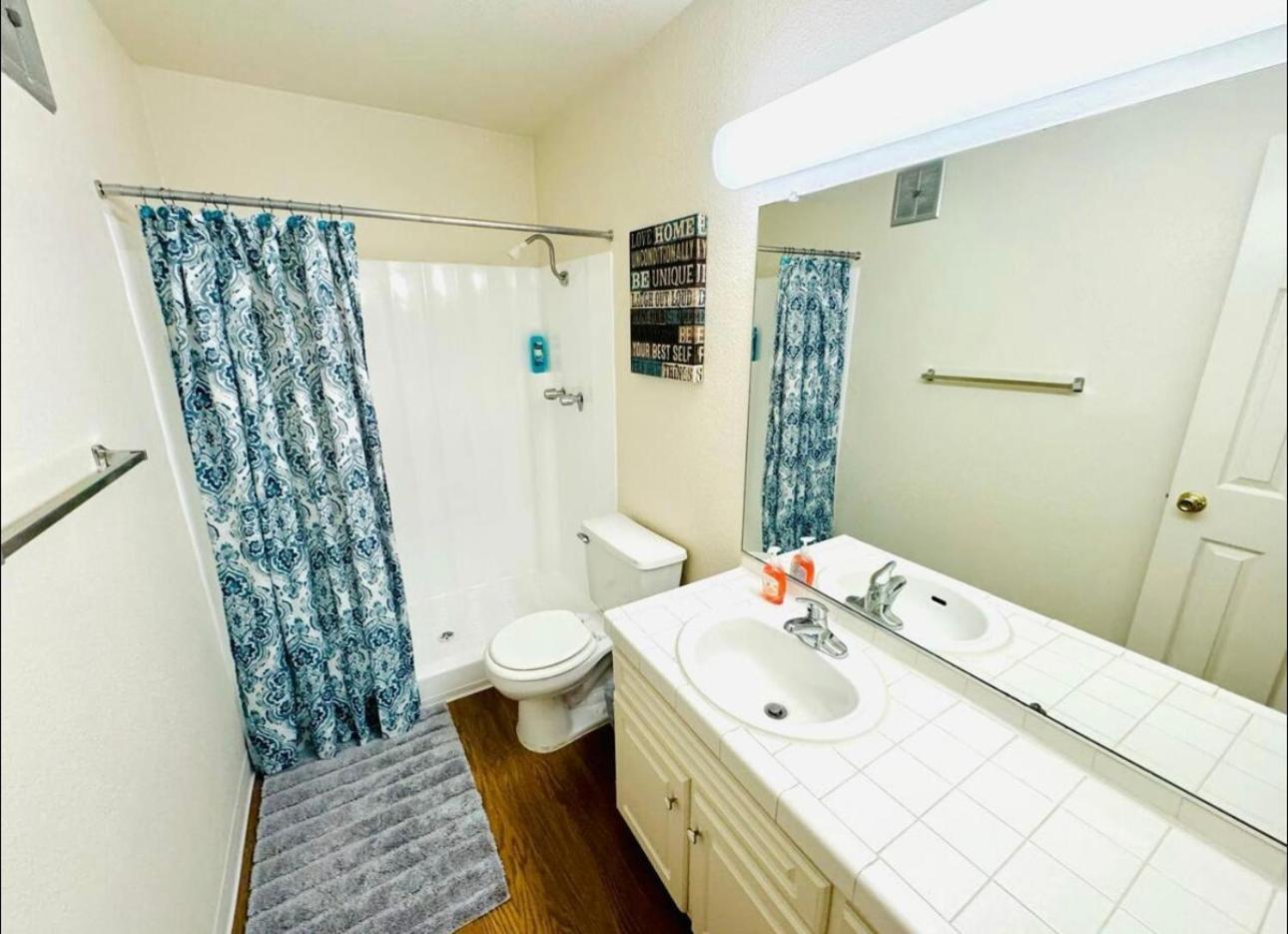 Apartment Marina Breeze 2 Bedroom Apt With 2 Bathroom