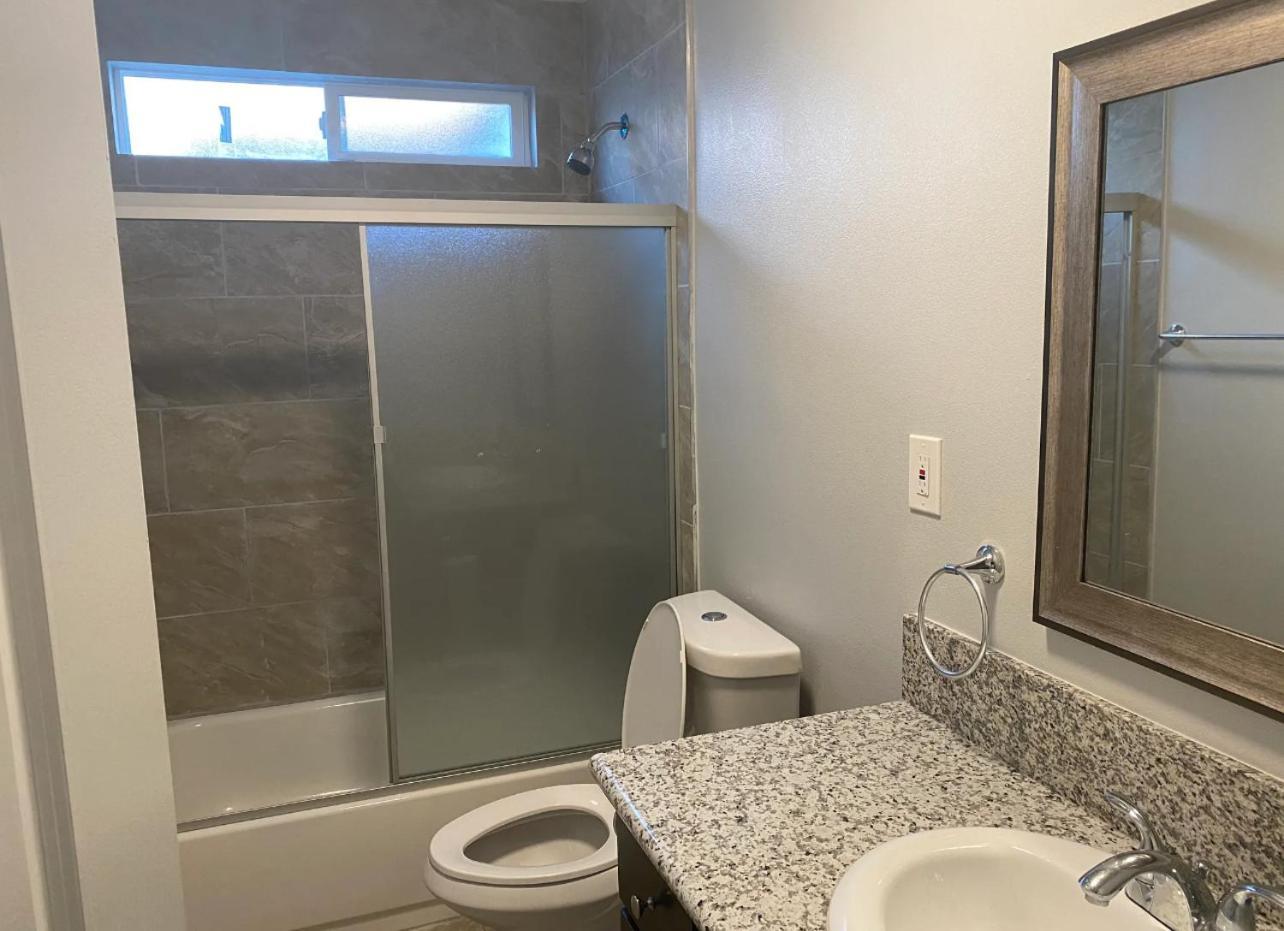 Homestay Lovely Private Bedroom Near Sofi/usc Los Angeles