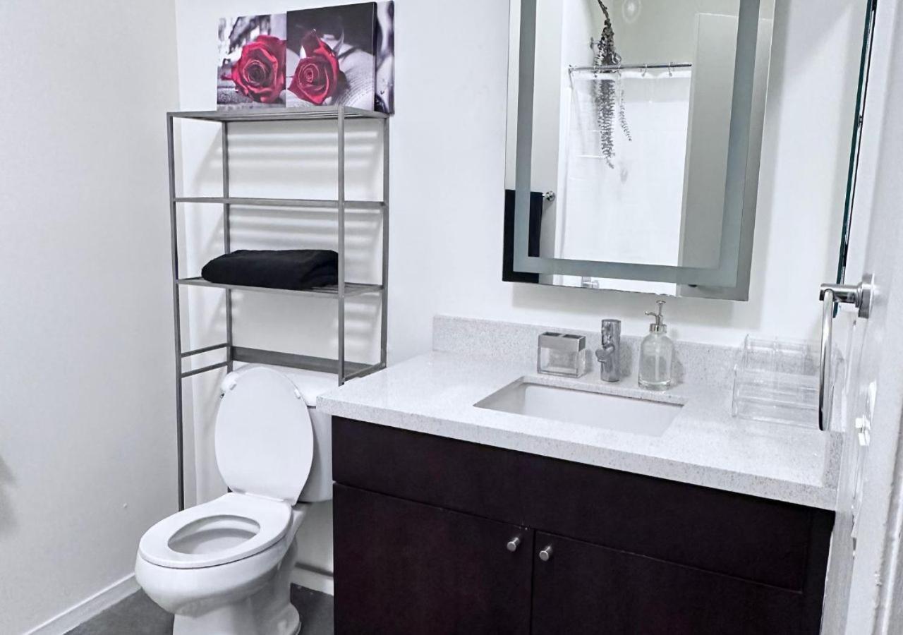 1 Bedroom Spacious In Hollywood Apartment Los Angeles