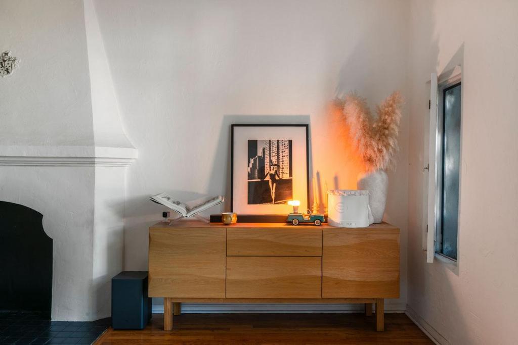 Luxurious Chic Chateau Iconic Sunset Strip Weho Apartment