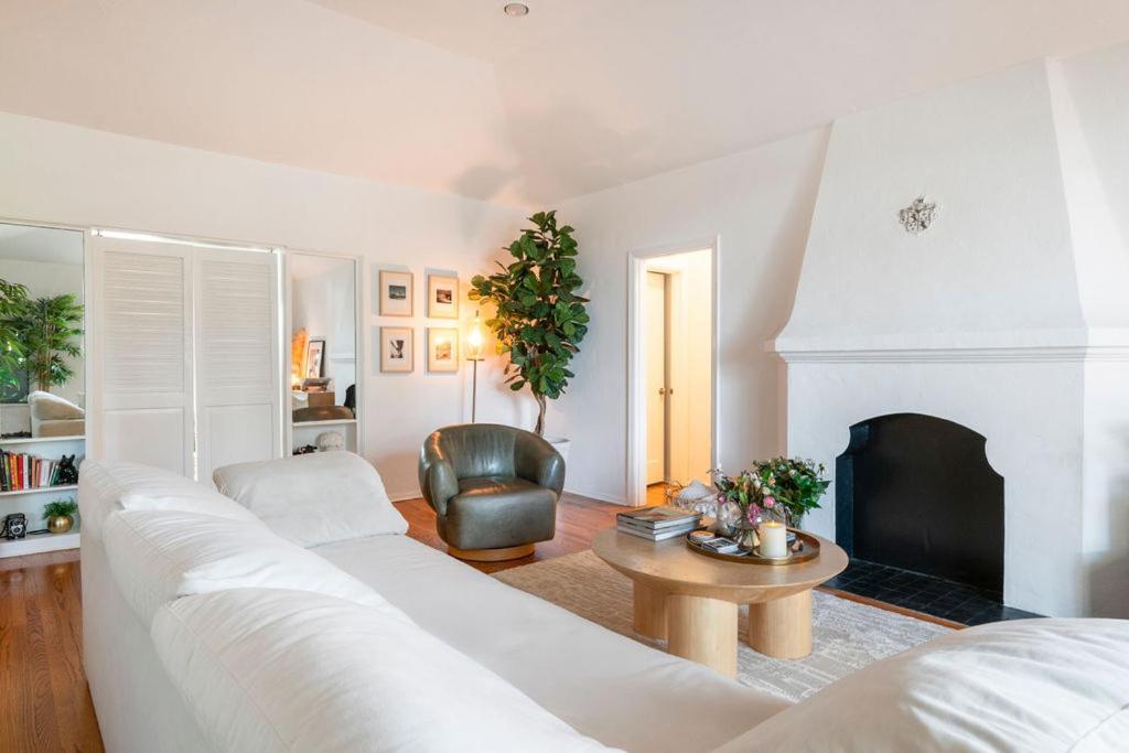 Apartment Luxurious Chic Chateau Iconic Sunset Strip Weho *
