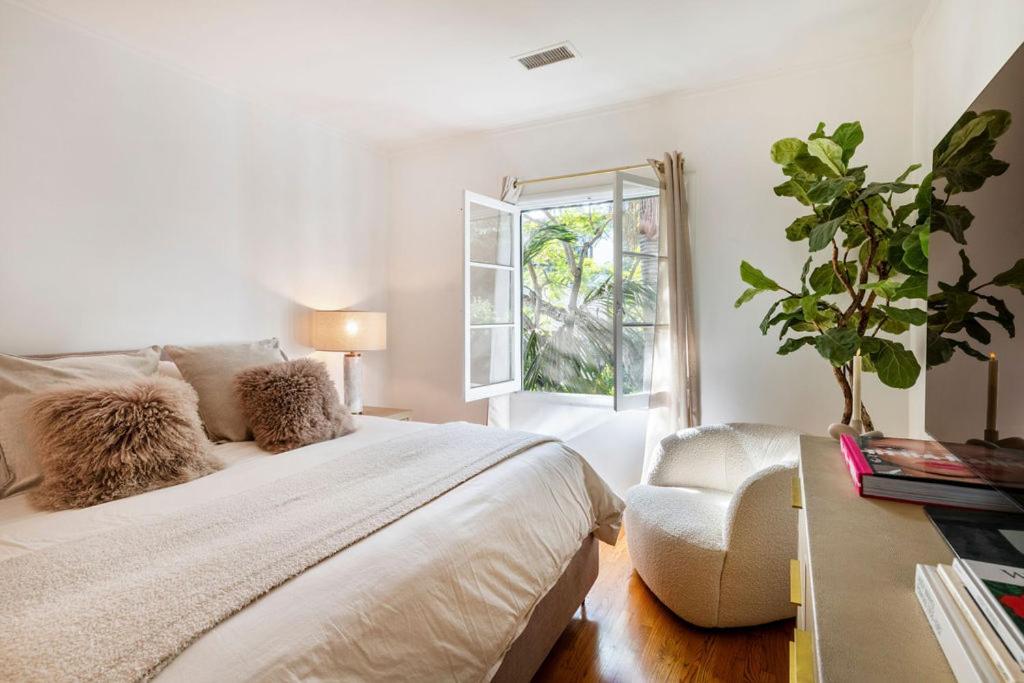 Apartment Luxurious Chic Chateau Iconic Sunset Strip Weho