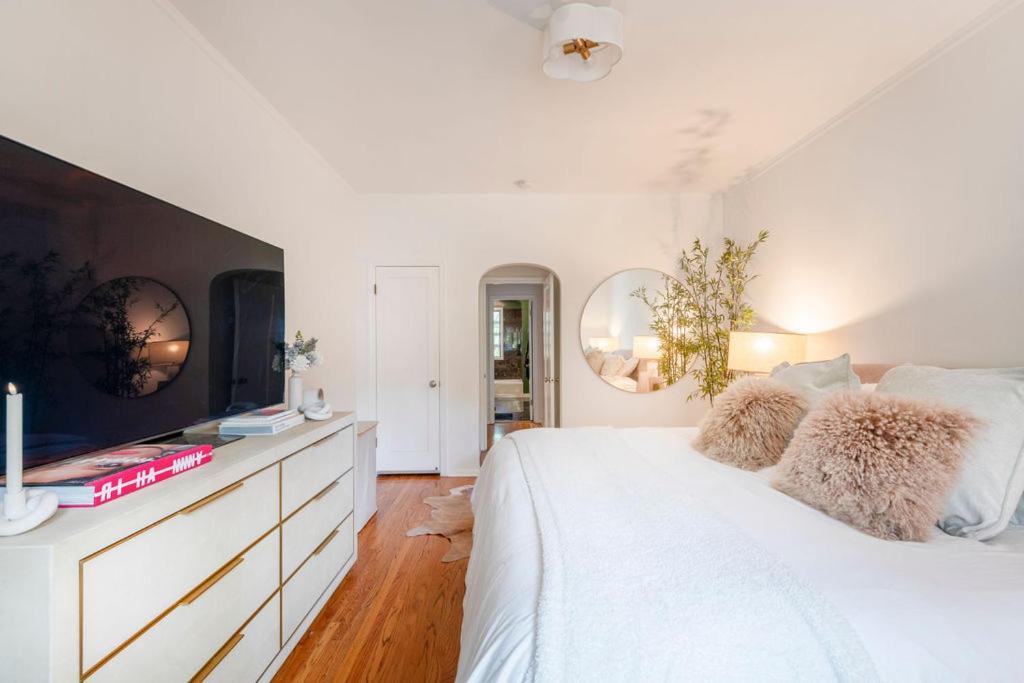 Luxurious Chic Chateau Iconic Sunset Strip Weho Los Angeles