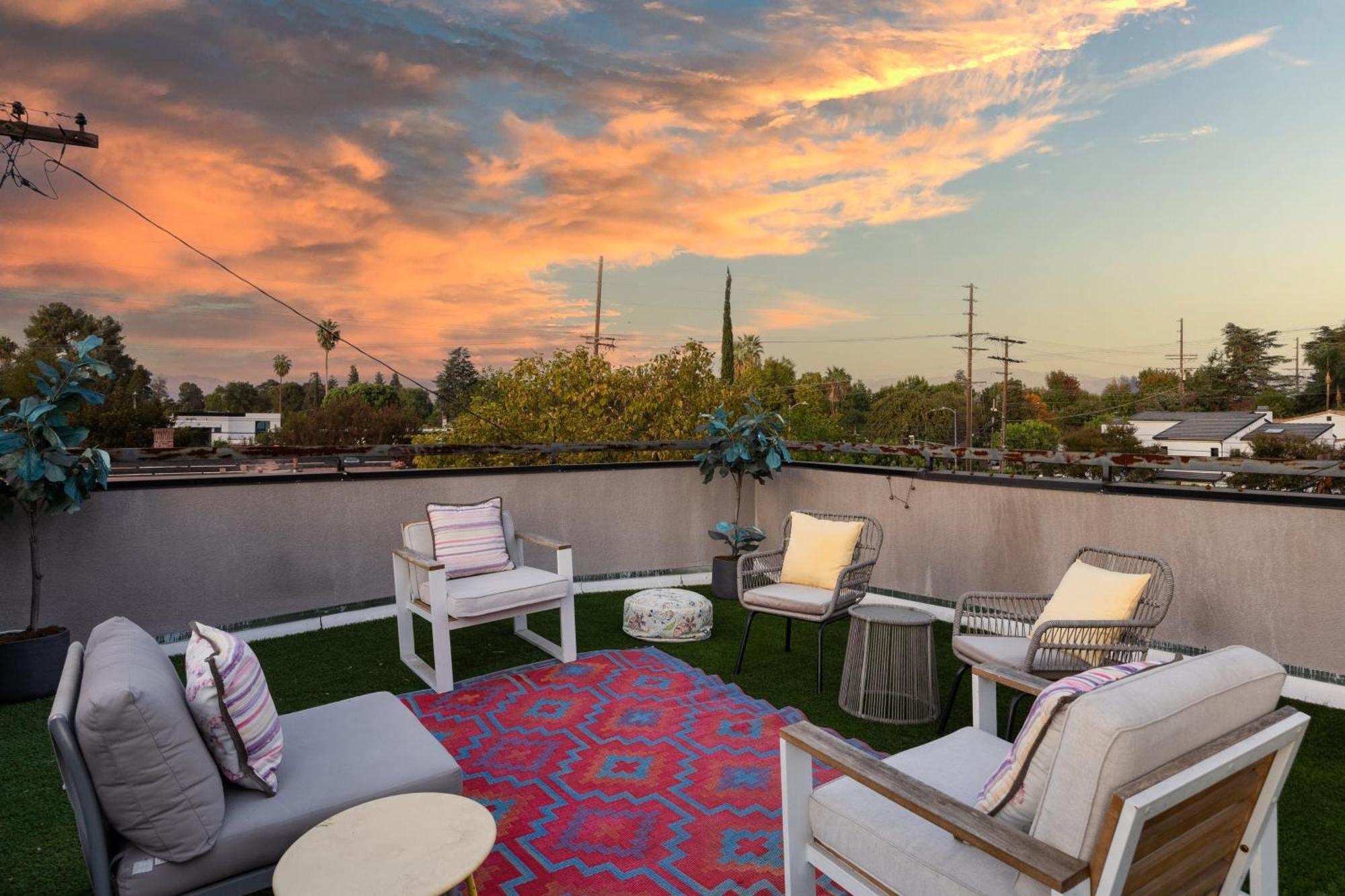 Fulton Ii By Avantstay Rooftop Patio W Views Los Angeles