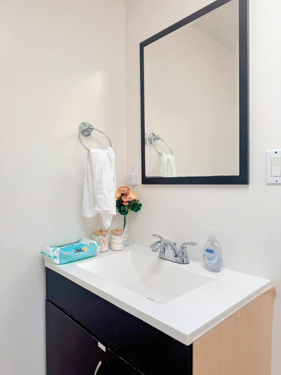 Coastal Comfort In West Angeles * Los Angeles