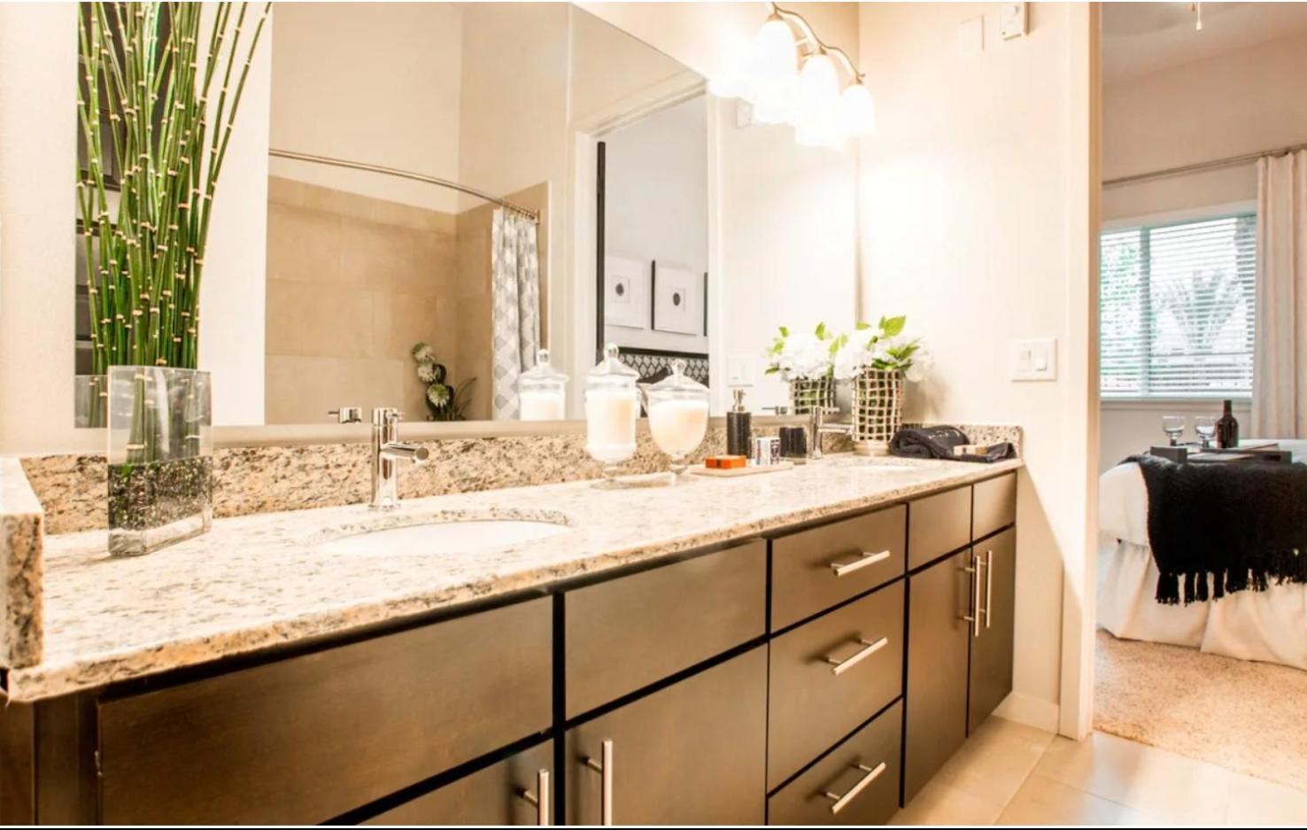 A-class Lavish 2 Bed In Woodland Hills Ca Los Angeles