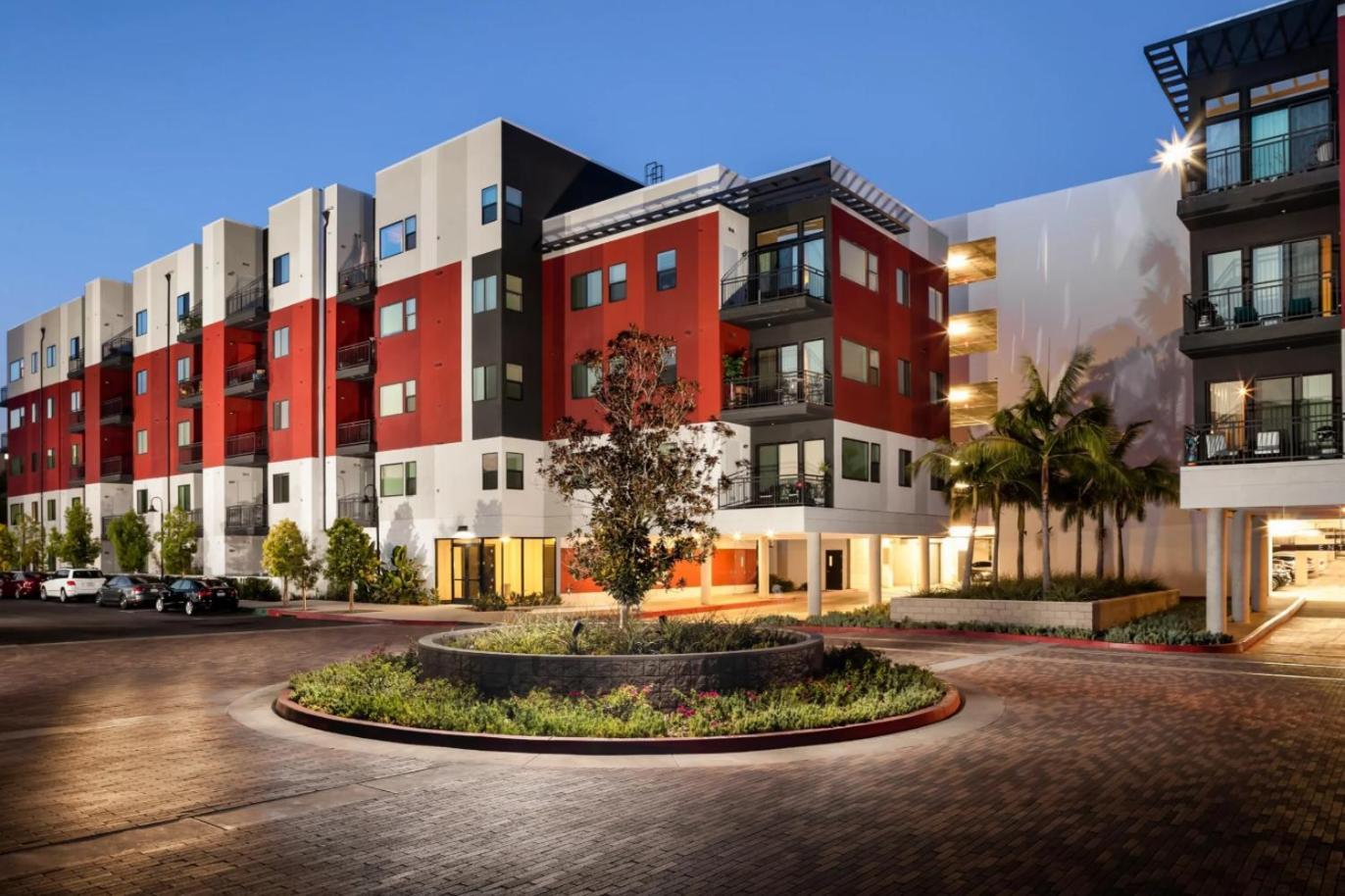 A-class Lavish 2 Bed In Woodland Hills Ca Apartment *