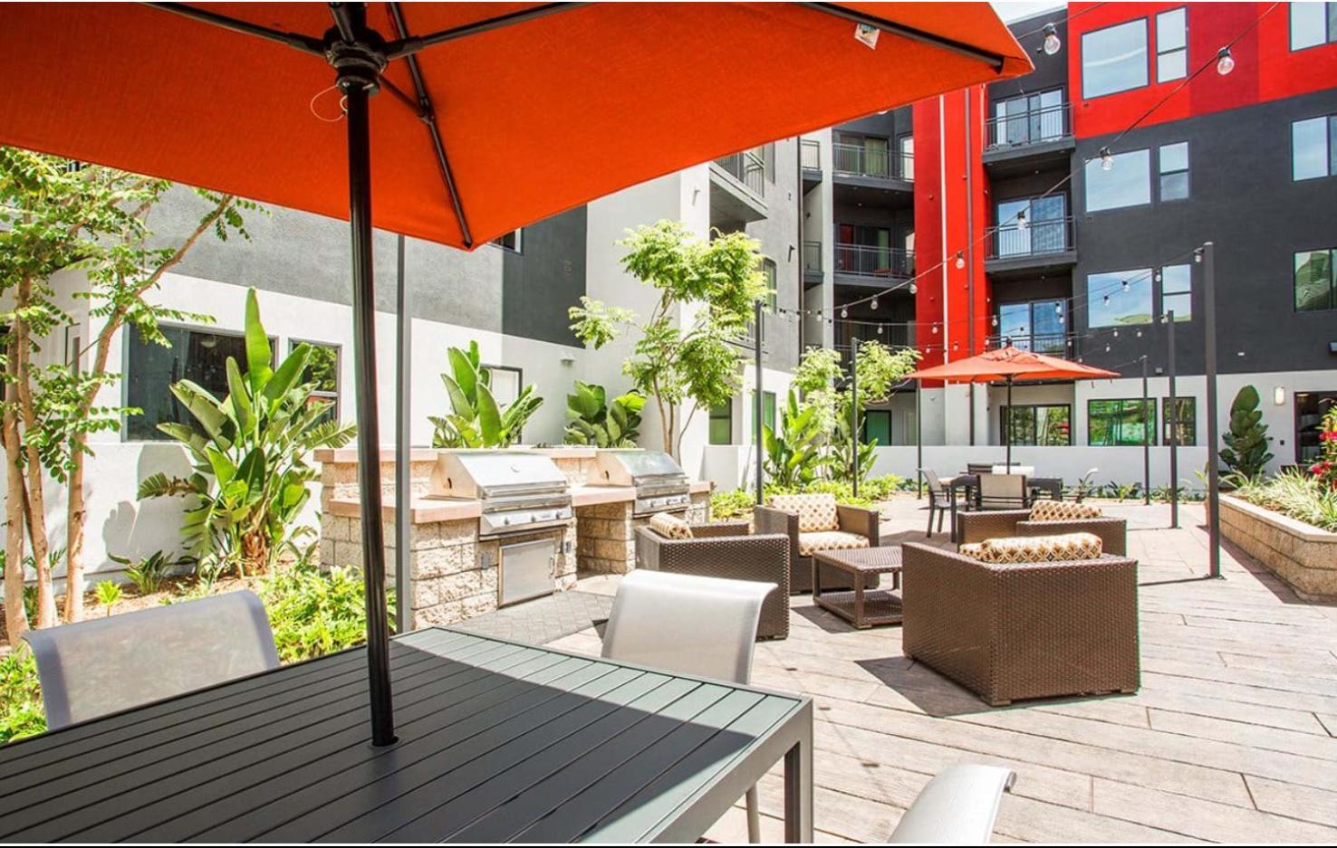 A-class Lavish 2 Bed In Woodland Hills Ca Apartment Los Angeles