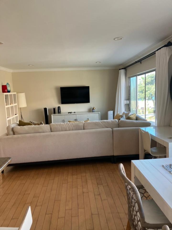 Ocean View Apartment *