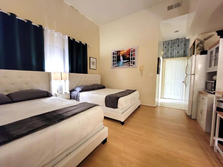 Spacious With Two Queen Beds Near Beverlywood 5 Minutes To Rodeo Drive Los Angeles