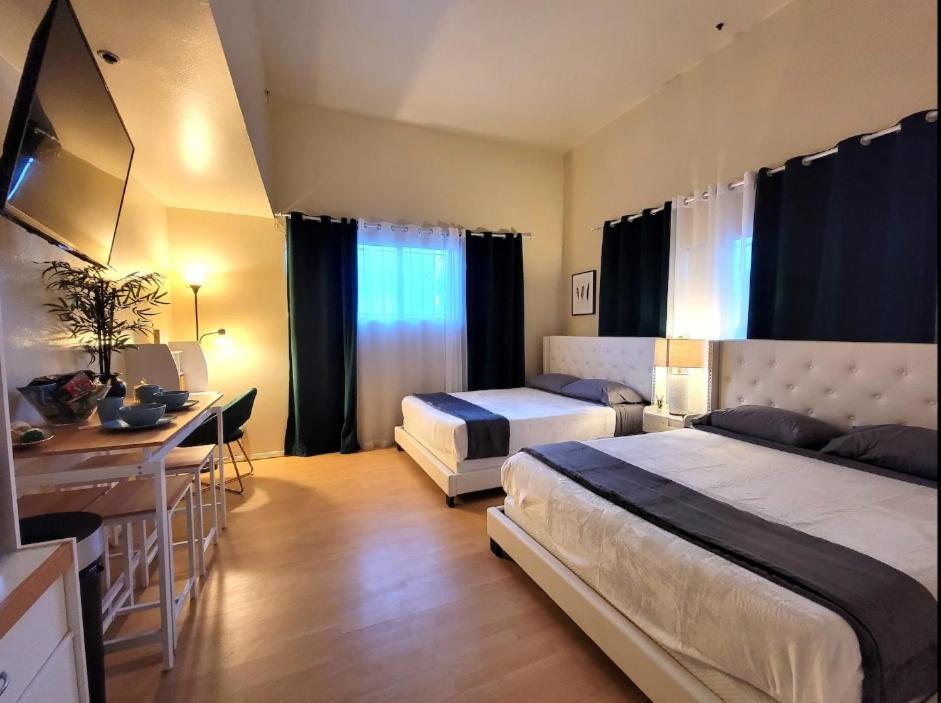 Apartment Spacious With Two Queen Beds Near Beverlywood 5 Minutes To Rodeo Drive *