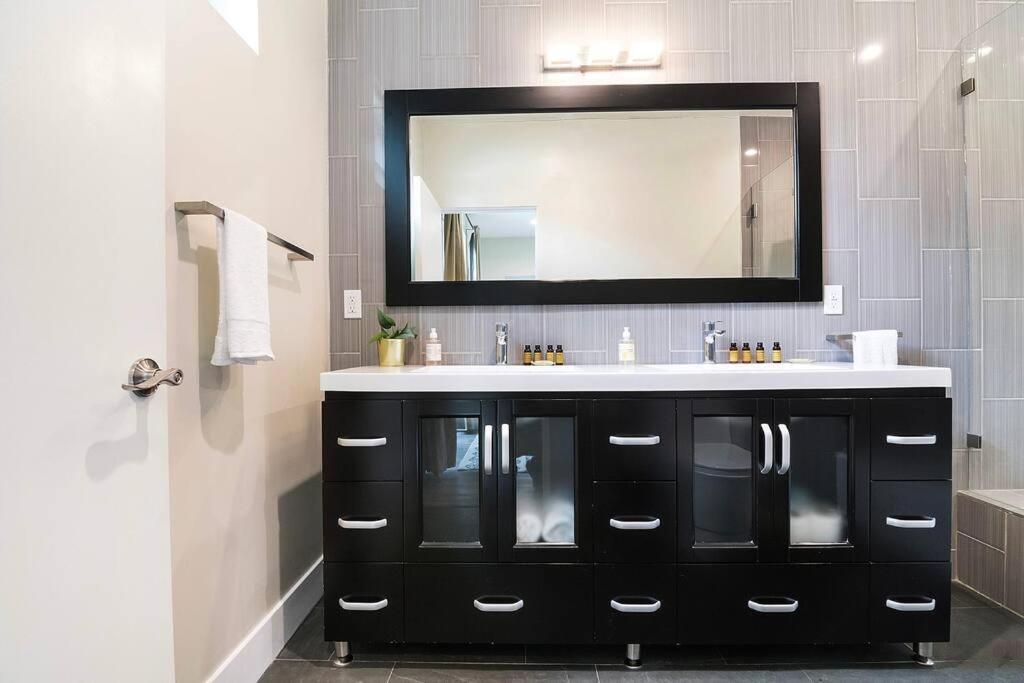 Stylish 4br Prime Location Hancock Park Los Angeles