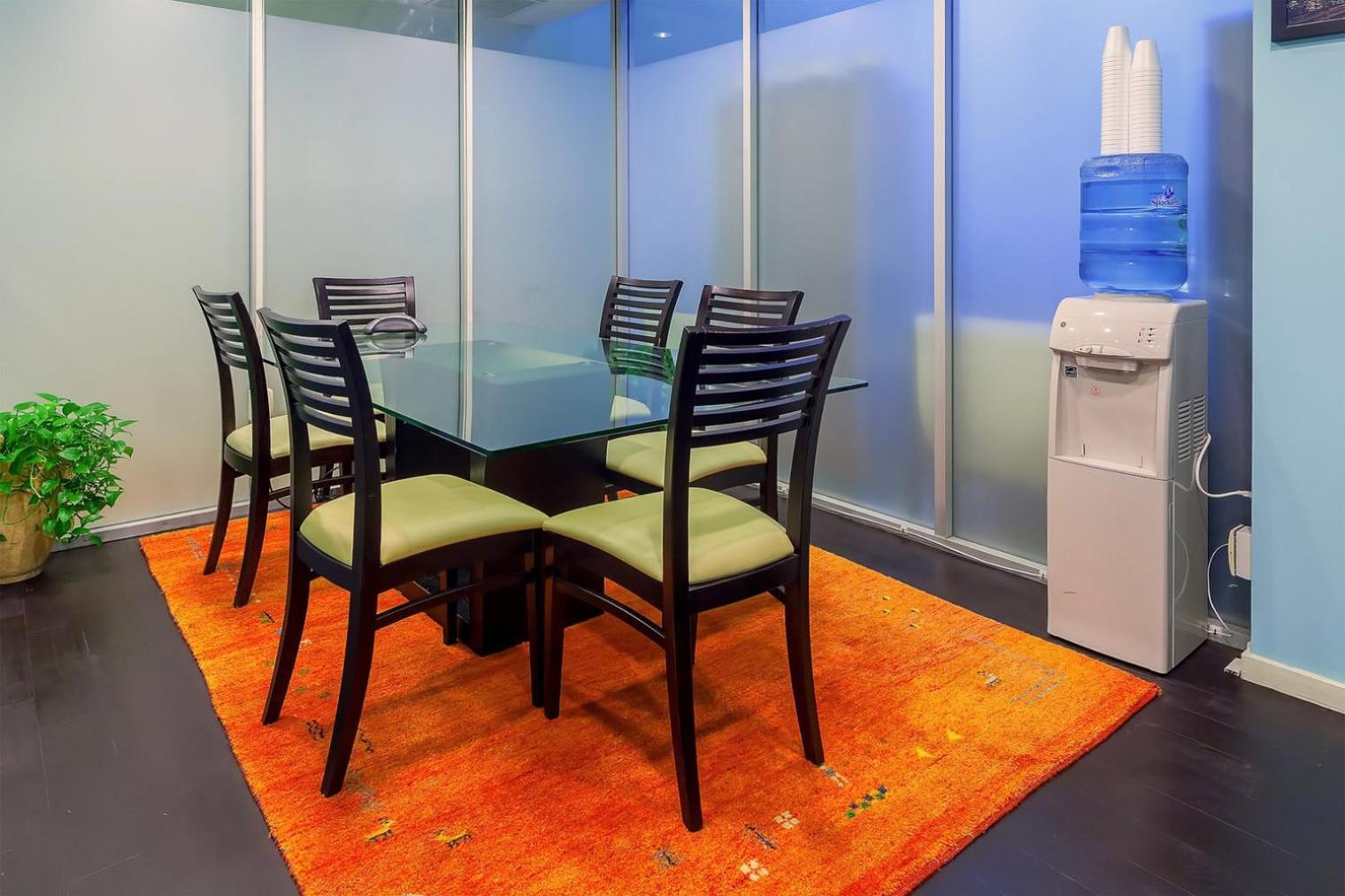 Downtown 2br W Pool Gym Wd Nr Convention Center Lax-1040 *