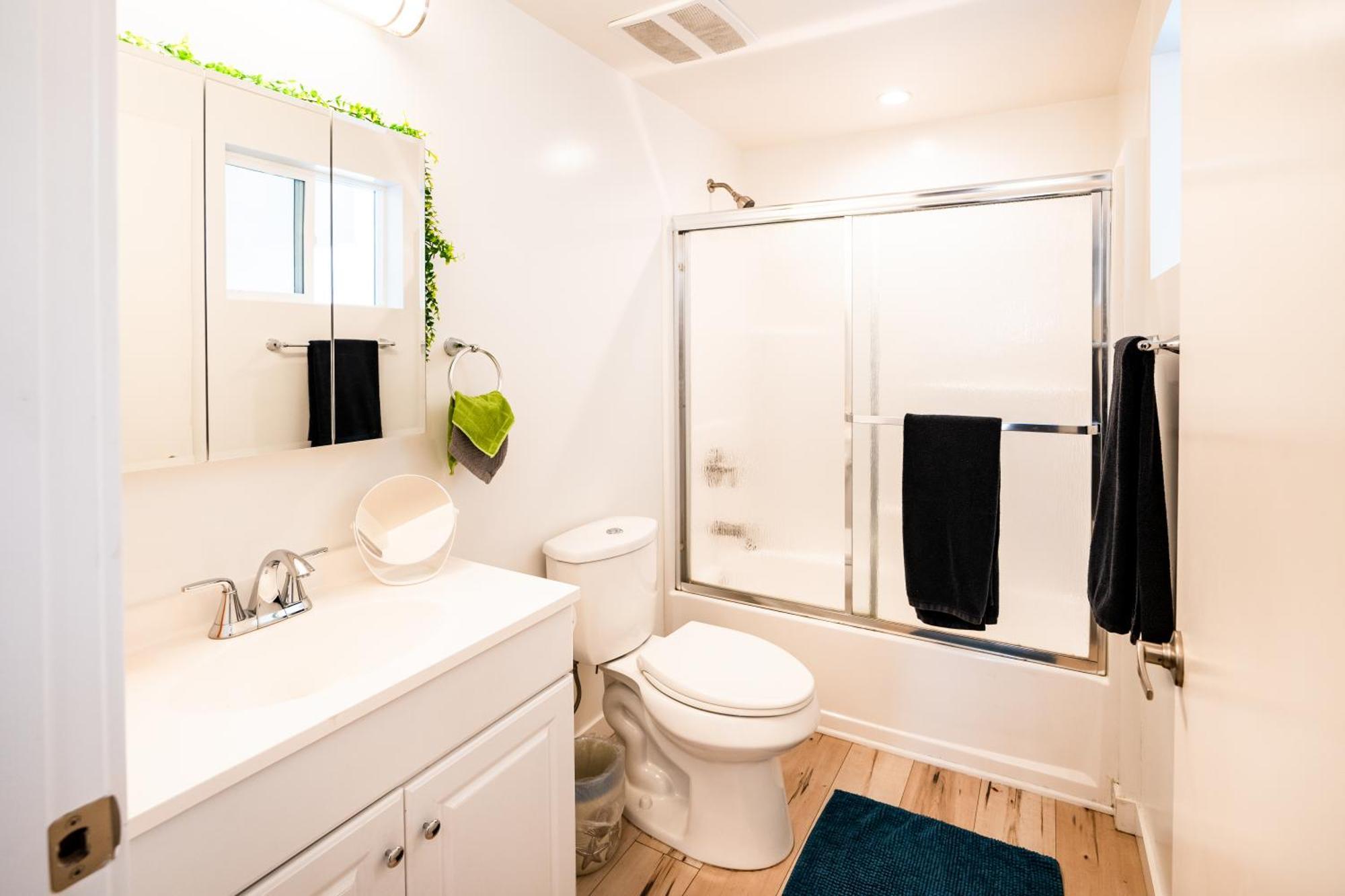 Apartment Chic Modern Loft In Hollywood 1 Bedroom With Balcony & Free Secure Parking Los Angeles
