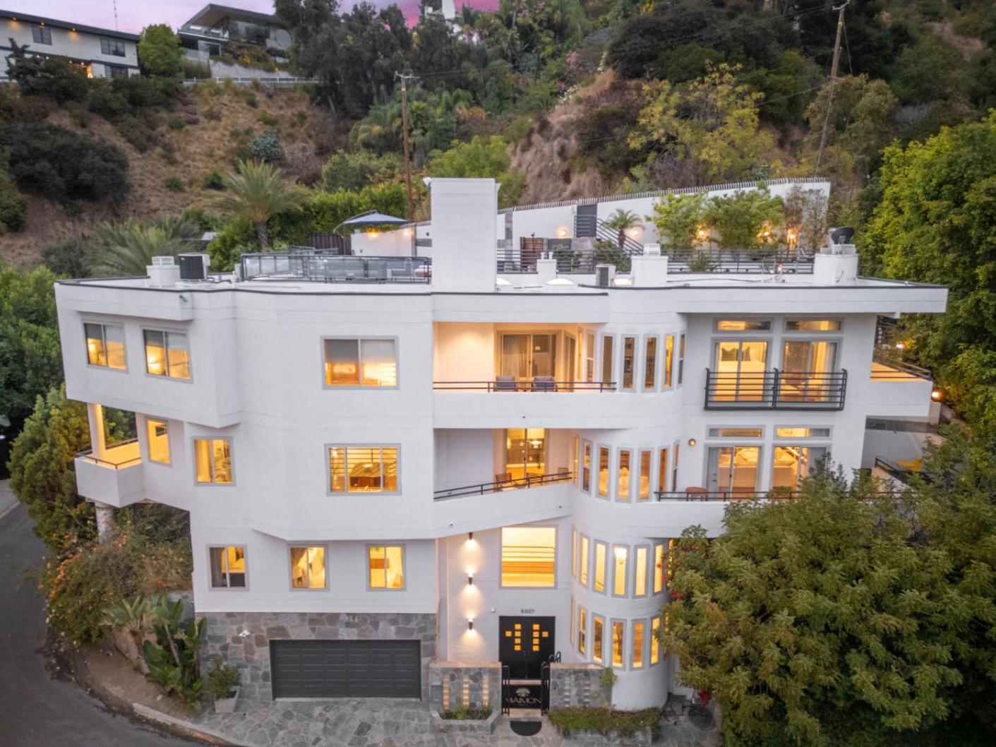 Franklin Mediterranean Villa Los Angeles