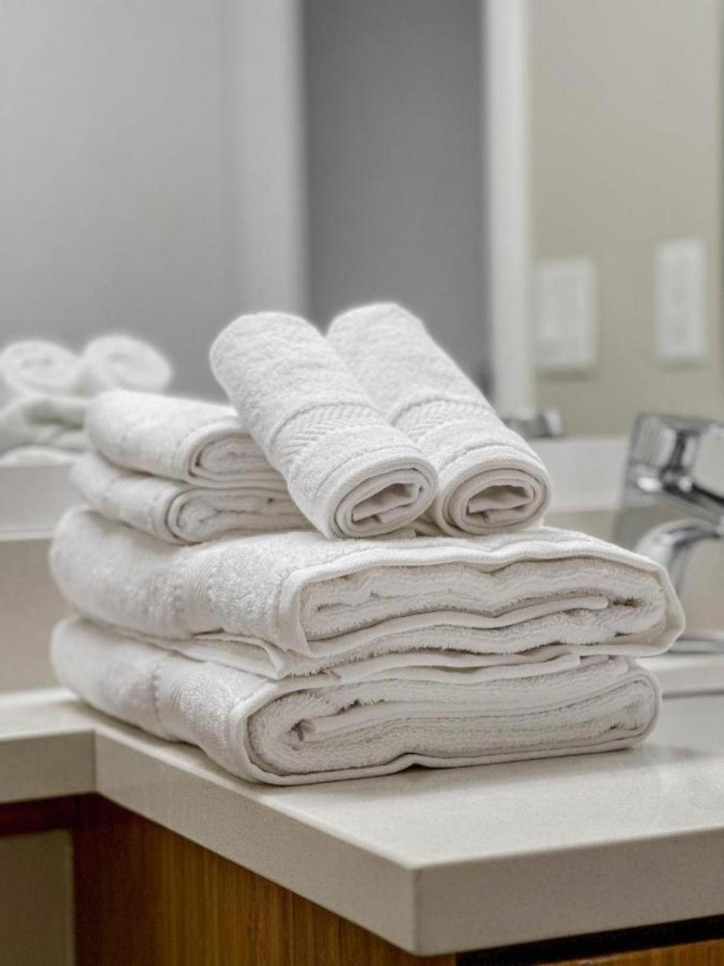 Hollywood Panoramic Views, Pool, Gym & Free Parking! Apartamento