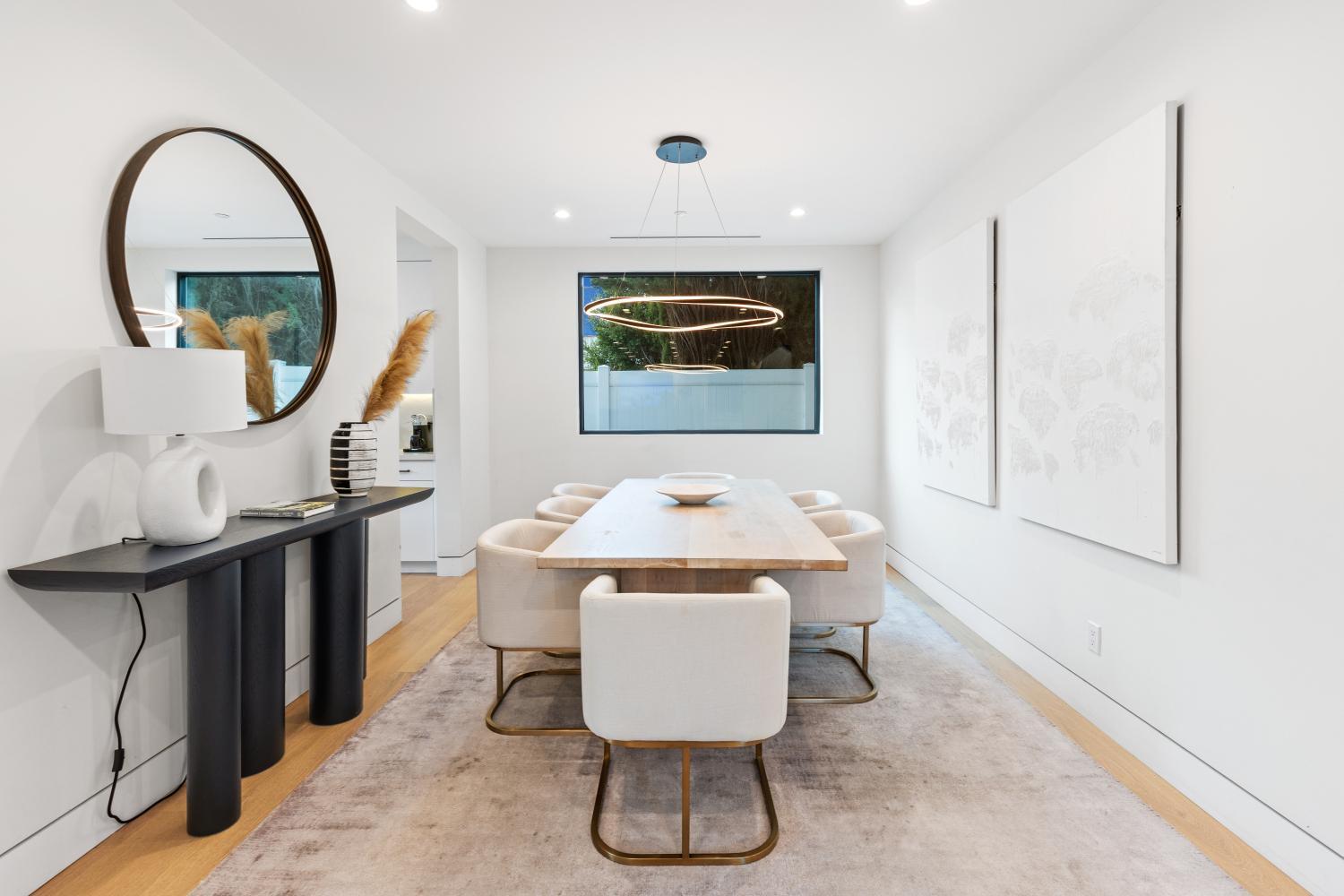 Curson Modern