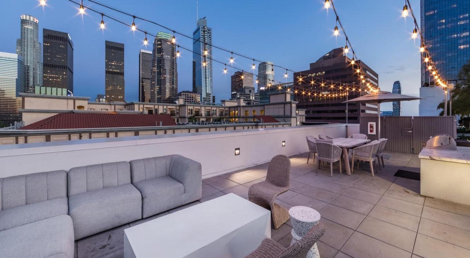 Dtla Luxury With Pool, Gym, Work Pods & Conference Apartment Los Angeles