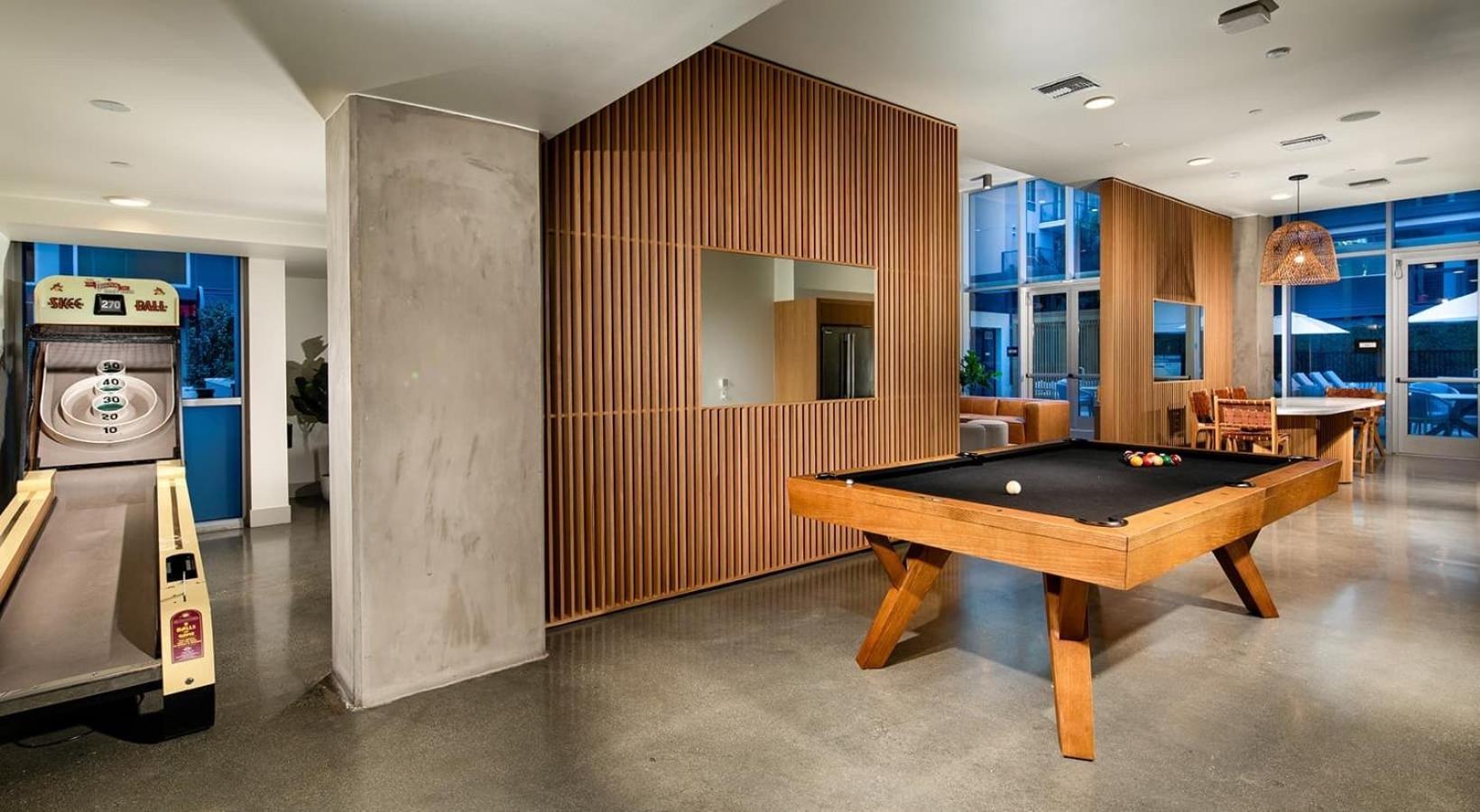 Dtla Luxury With Pool, Gym, Work Pods & Conference Los Angeles