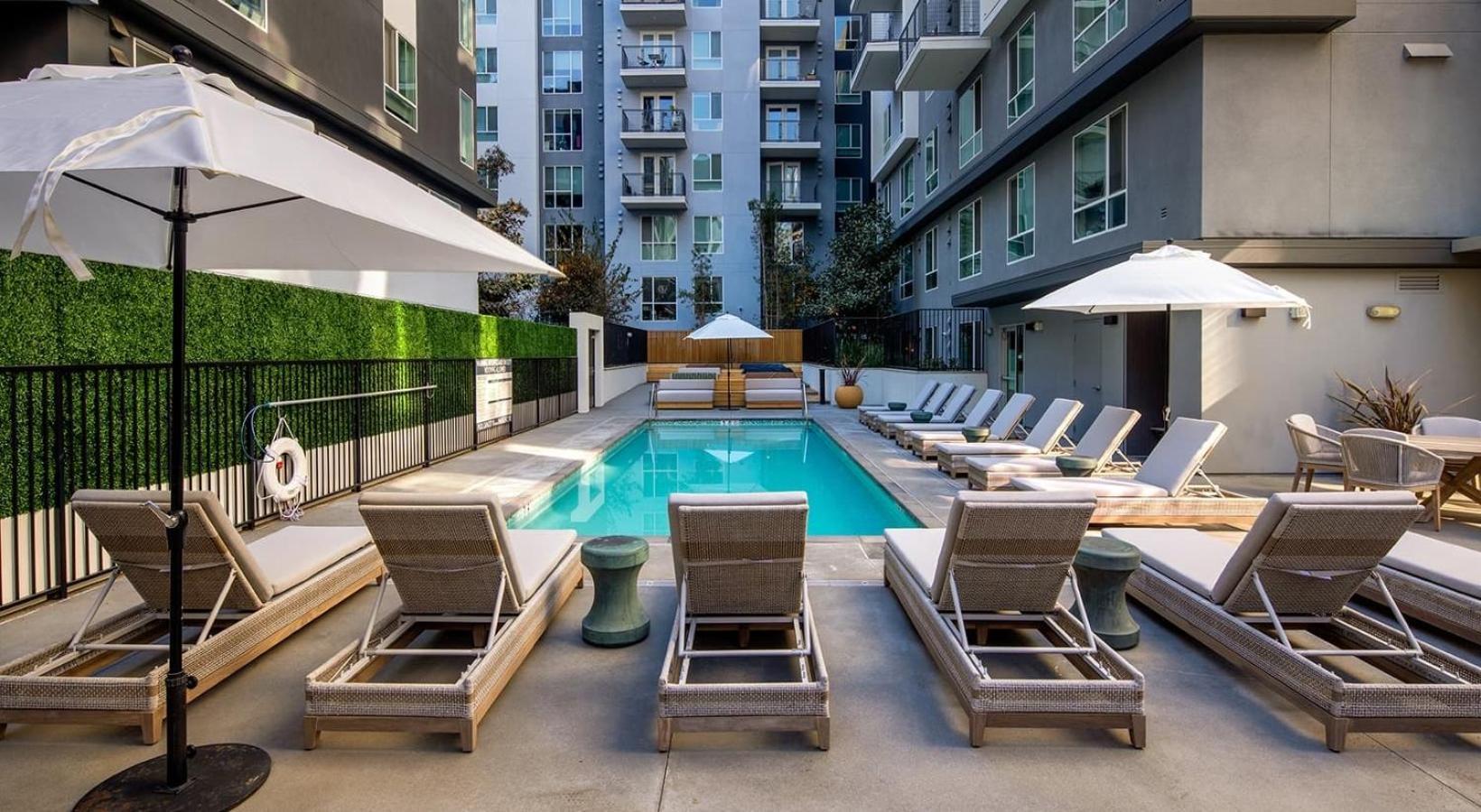 Apartment Dtla Luxury With Pool, Gym, Work Pods & Conference Los Angeles