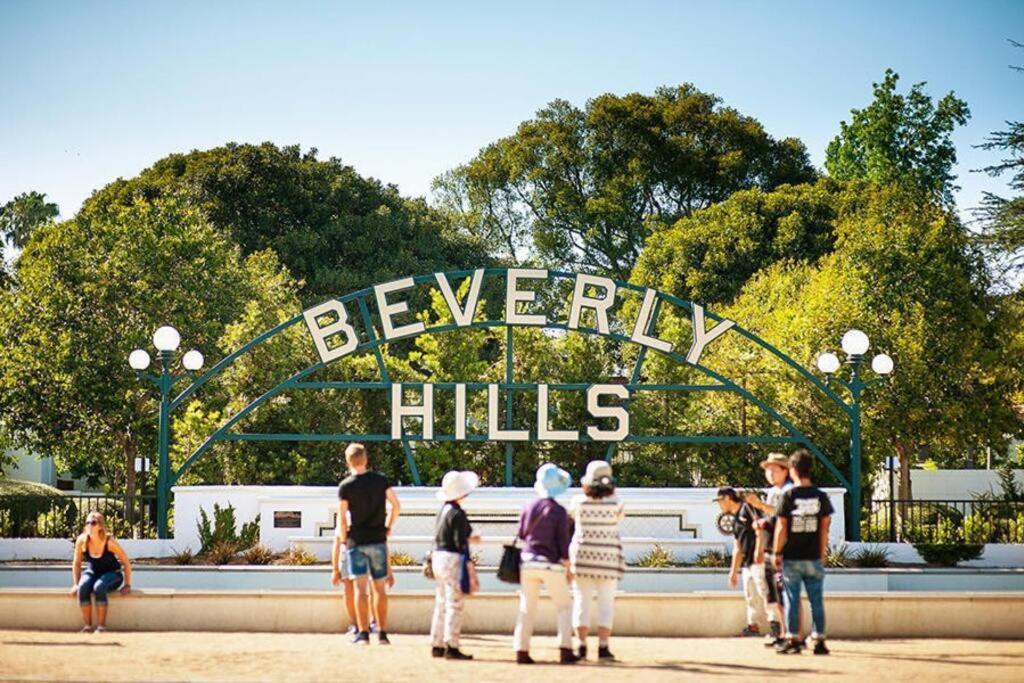 New Private By Beverly Hills And The Grove Spacious 2 Story Unit In The Part Of La