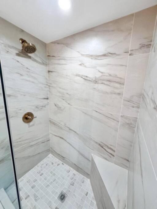 New Private By Beverly Hills And The Grove Spacious 2 Story Unit In The Part Of La Los Angeles