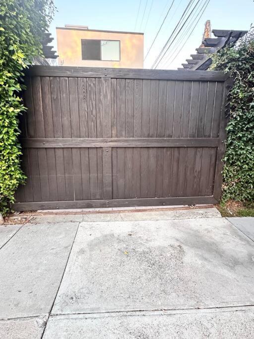 New Private By Beverly Hills And The Grove Spacious 2 Story Unit In The Part Of La * Los Angeles