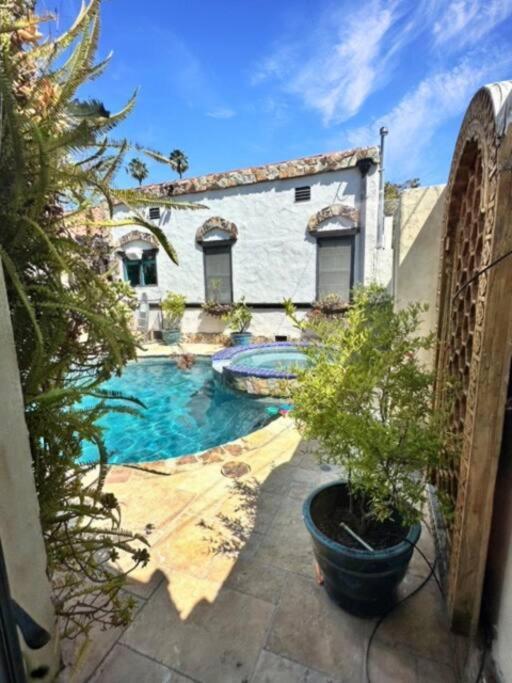 New Private By Beverly Hills And The Grove Spacious 2 Story Unit In The Part Of La Villa *