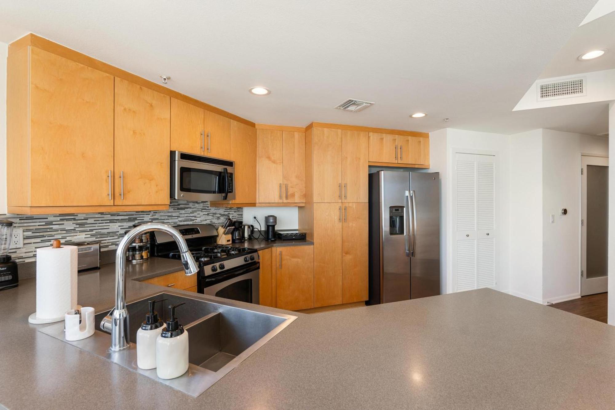 Apartment The Crystal 3 Level Penthouse - Marvelous Marina Views 2br Los Angeles