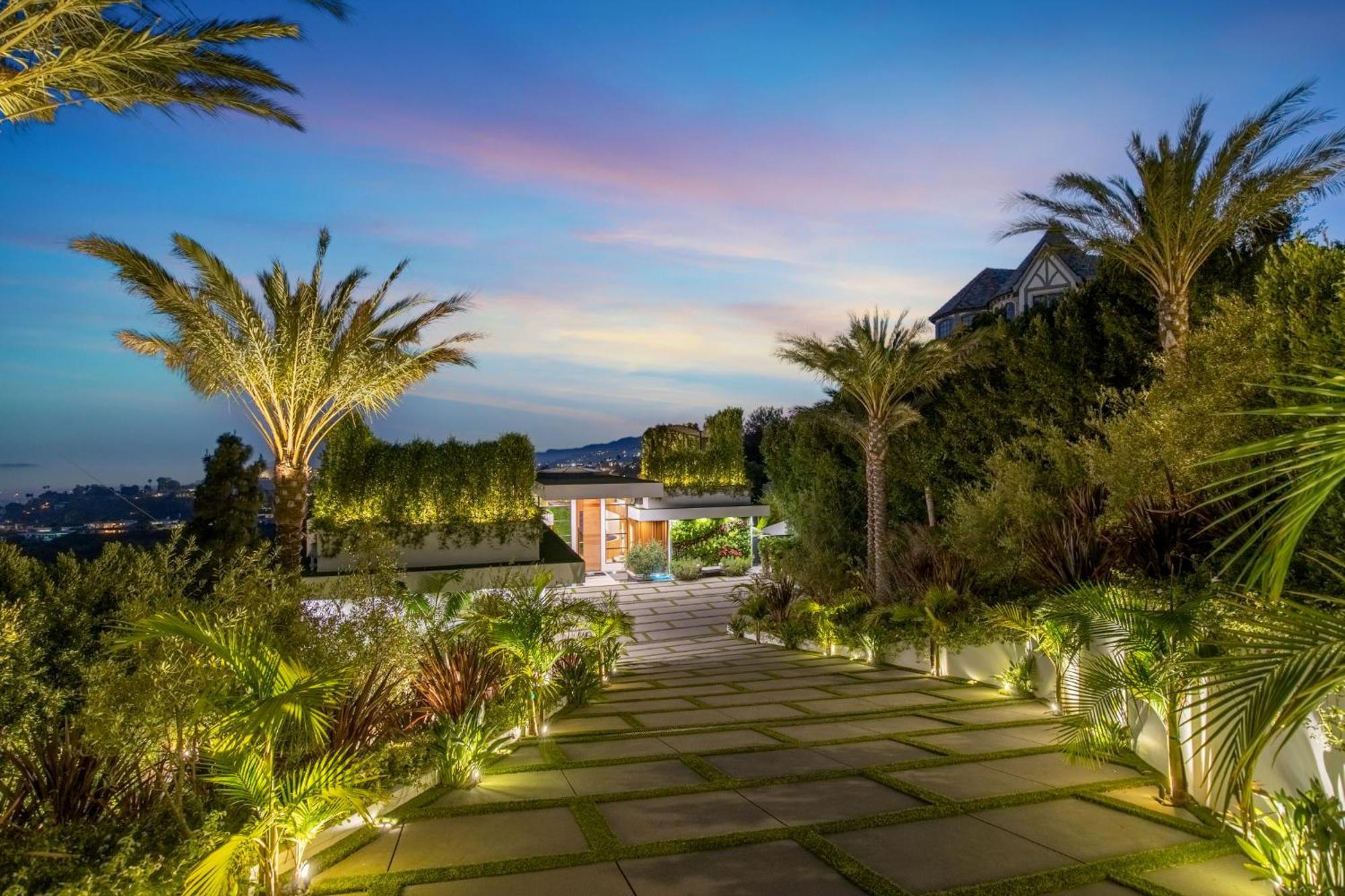 Somera Masterpiece Villa Los Angeles
