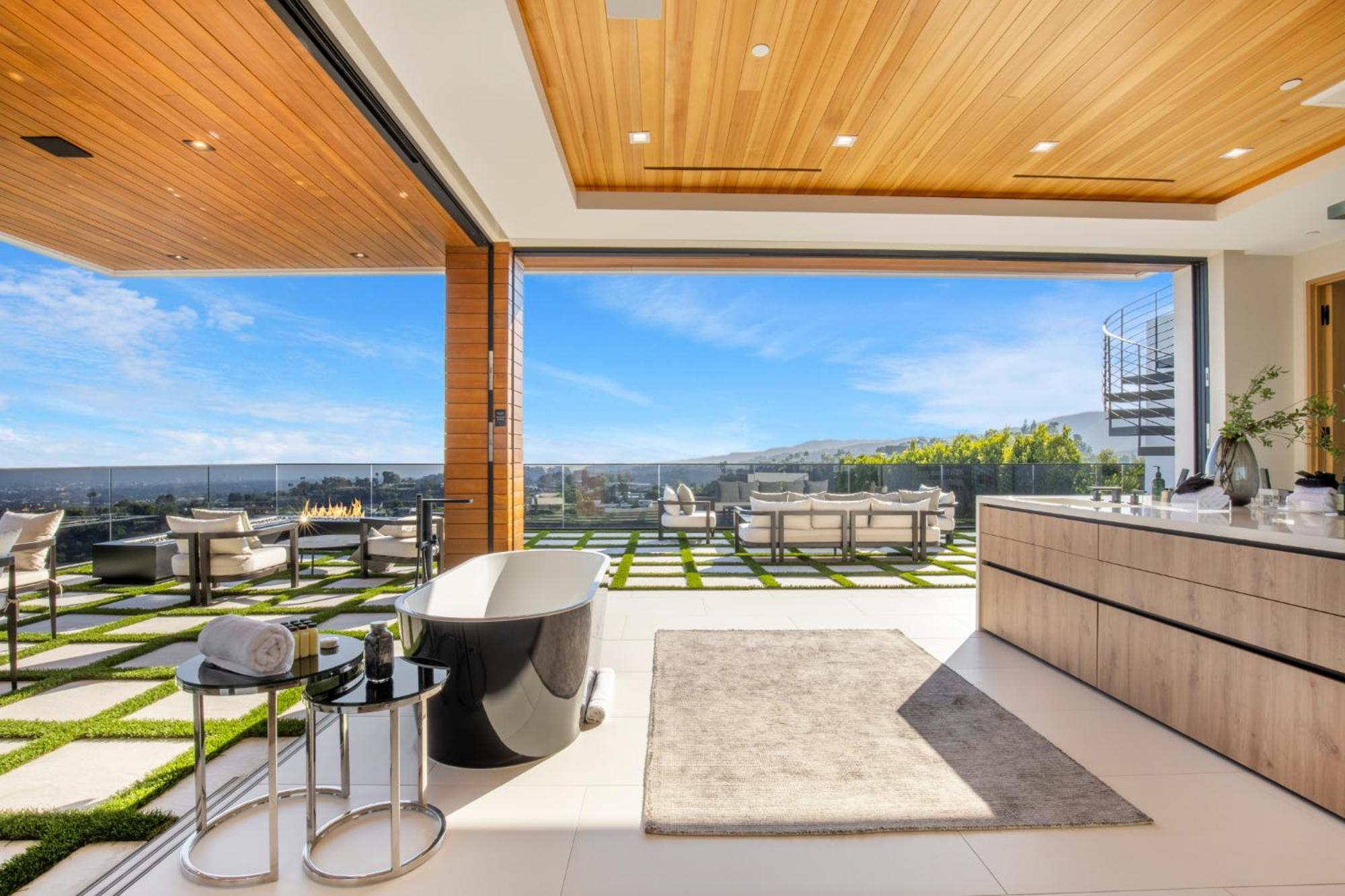 Somera Masterpiece Villa Los Angeles