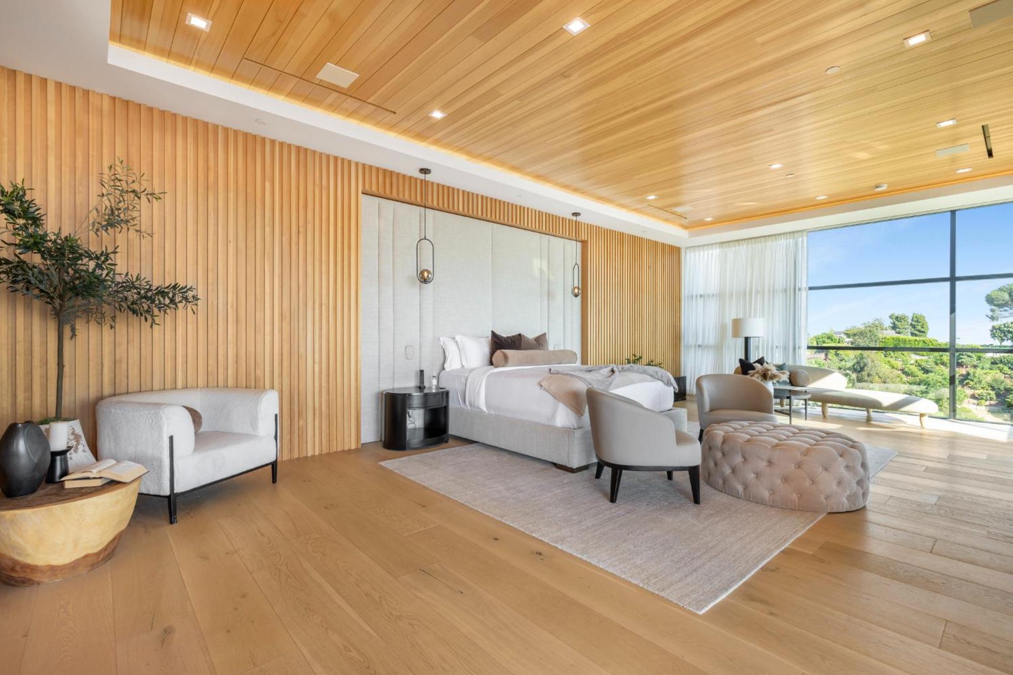 Somera Masterpiece * Los Angeles