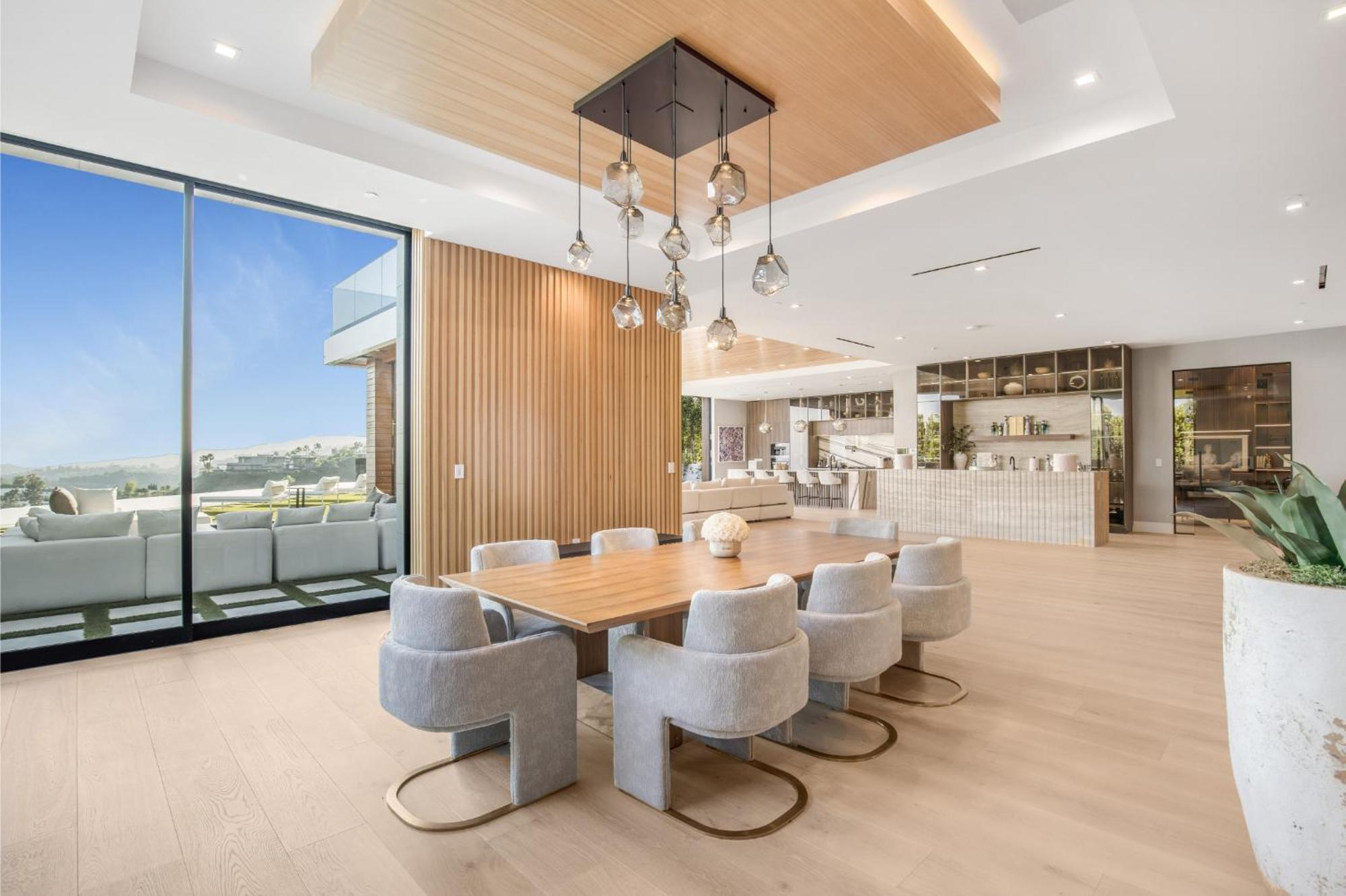 Somera Masterpiece Los Angeles