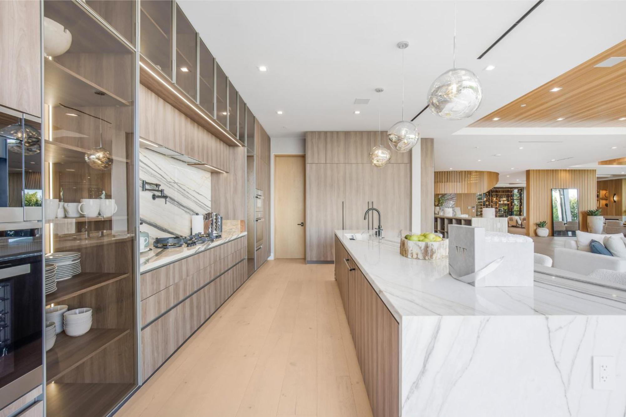 Somera Masterpiece * Los Angeles