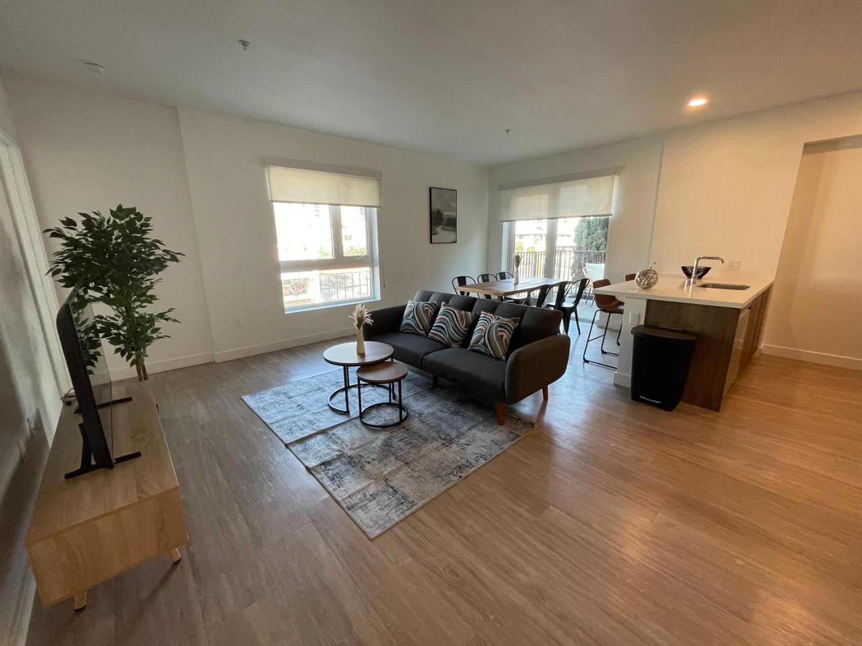 Modern Retreat In Koreatown - Perfect For Your La Stay!