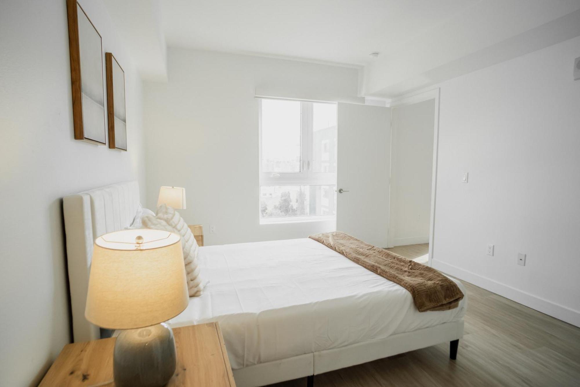 Chic Urban Retreat In Heart Of La, 2 Bedroom And 1 Loft Hotel 4*