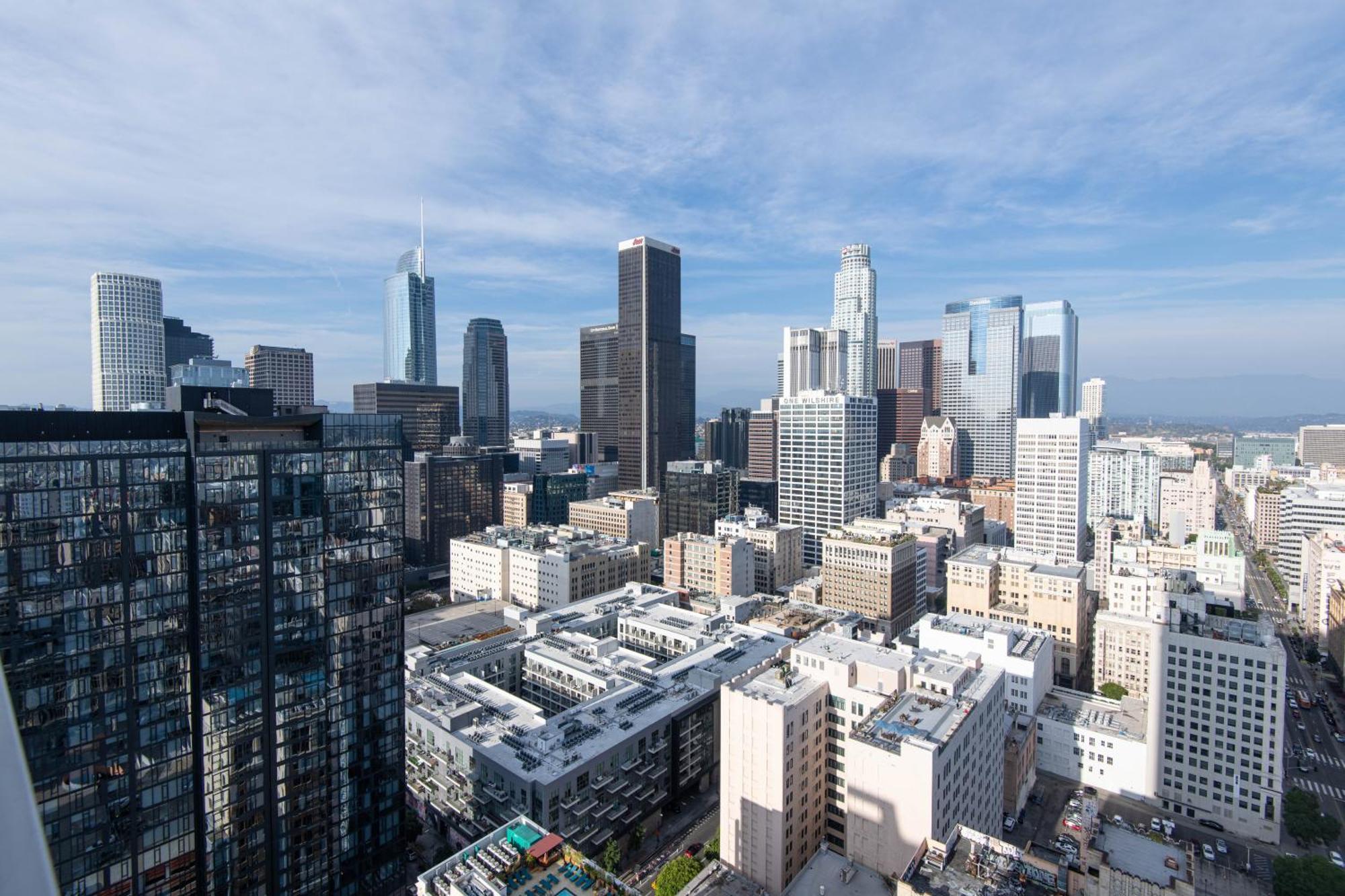 Sky-rise * Los Angeles