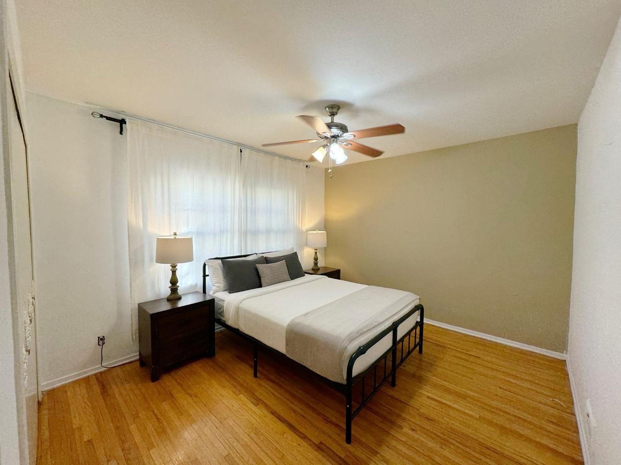 Bargain Beverly Hills 3 Bedroom In Great Area 5 Minutes To Rodeo Drive Apartment Los Angeles