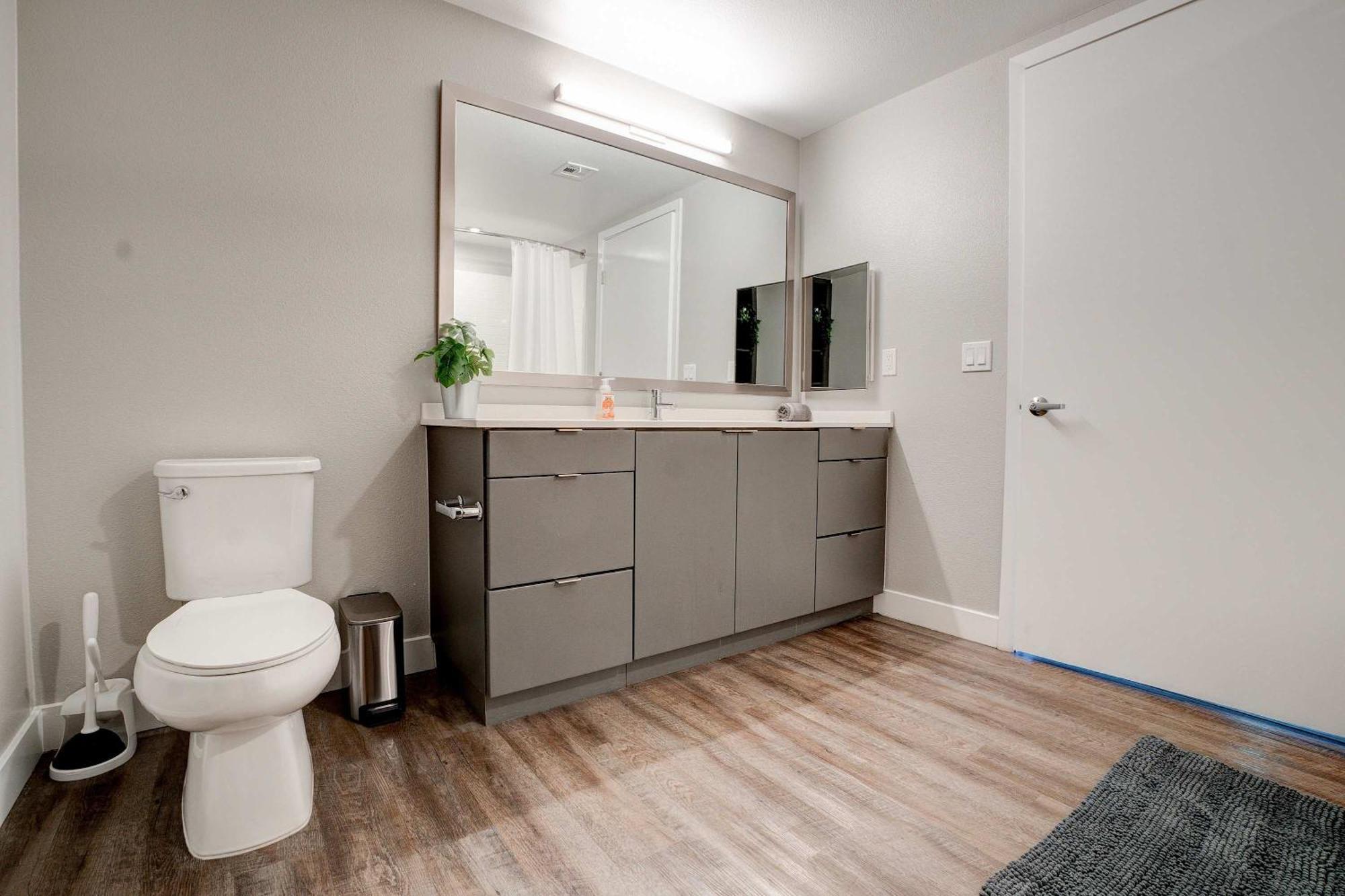 3br Peaceful Hollywood Luxury Oasis Apartment