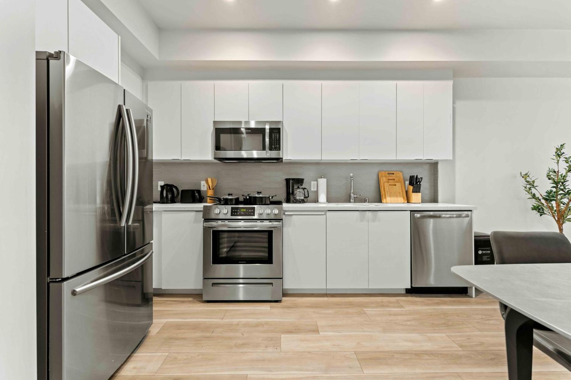 Hotel Stylish Downtown La Getaway - Prime Location On Wilshire Blvd!